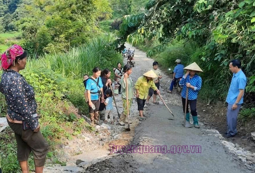 Giáp Trung chủ động chăm lo, hỗ trợ người dân khắc phục hậu quả thiên tai