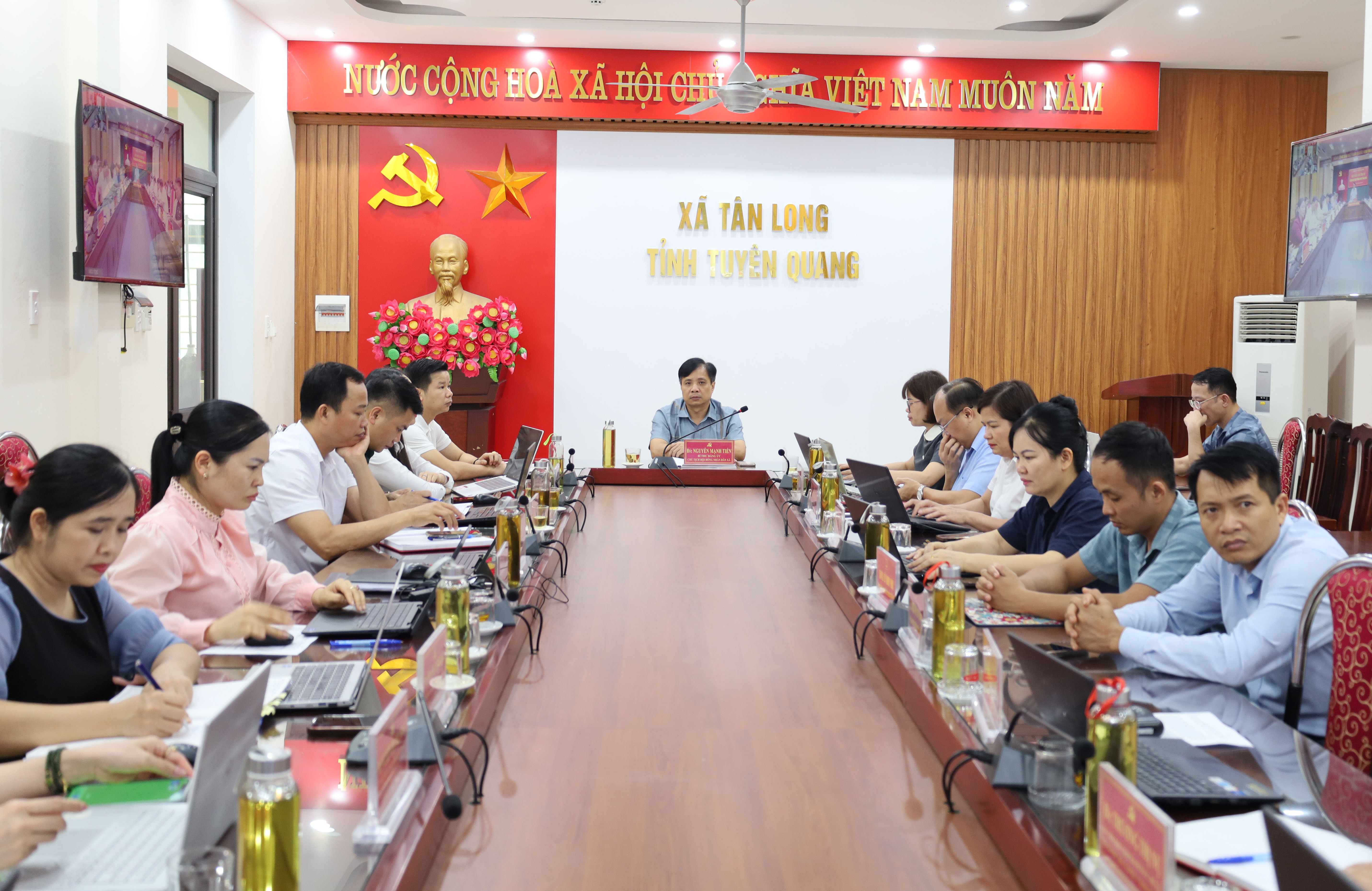 XÃ TÂN LONG THAM DỰ HỘI NGHỊ CHUYÊN ĐỀ VỀ KỊCH BẢN TĂNG TRƯỞNG KINH TẾ NĂM 2026