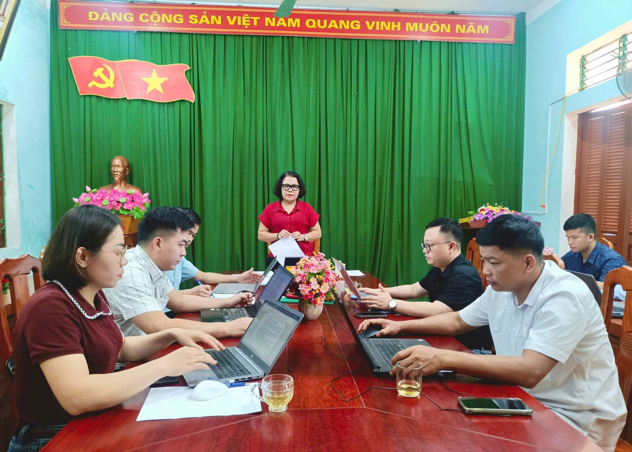 PHIÊN HỌP HĐND XÃ MINH NGỌC THÁNG 4 NĂM 2026