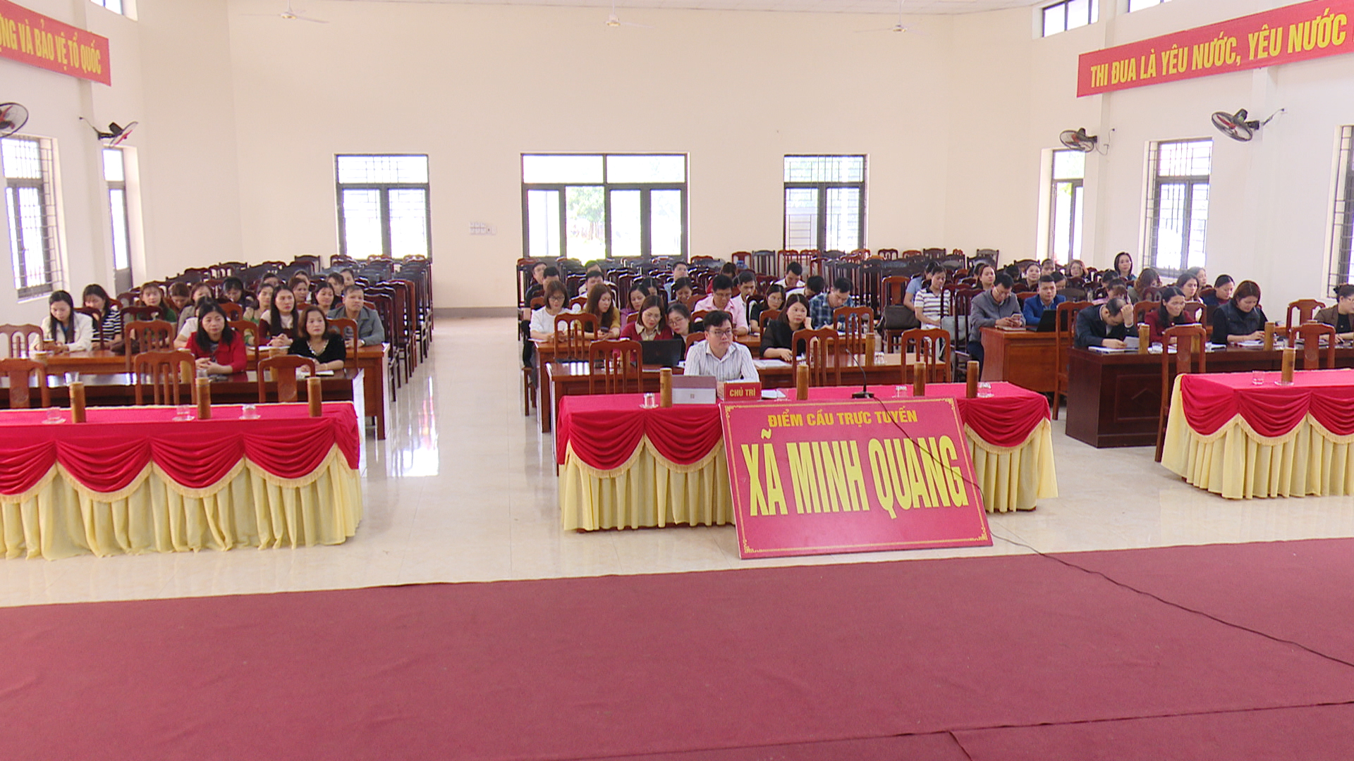 Minh Quang dự hội nghị trực tuyến sơ kết học kỳ I và triển khai nhiệm vụ, giải pháp trọng tâm học kỳ II, năm học 2025-2026