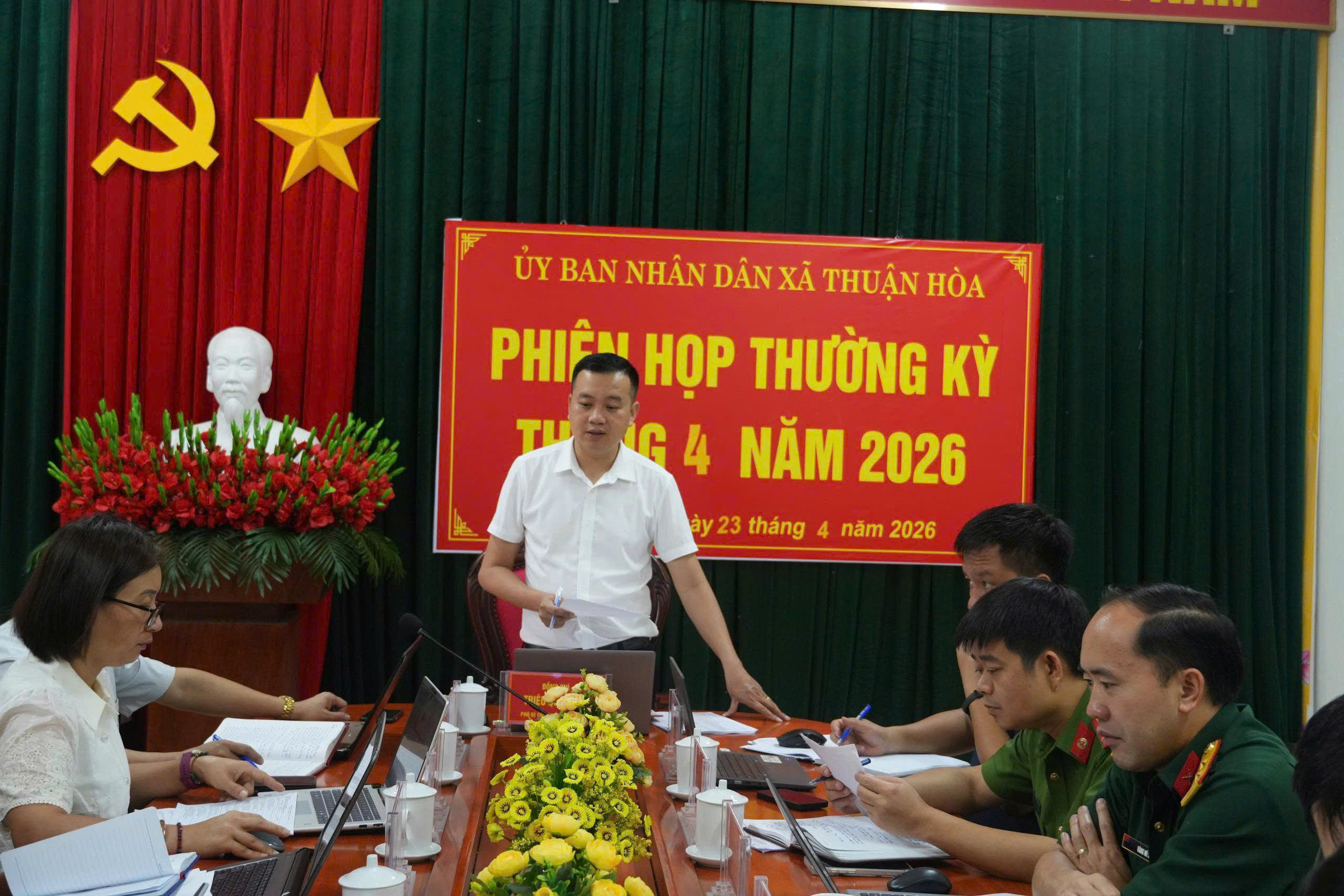 Phiên họp thường kỳ UBND xã Thuận Hòa tháng 4/2026