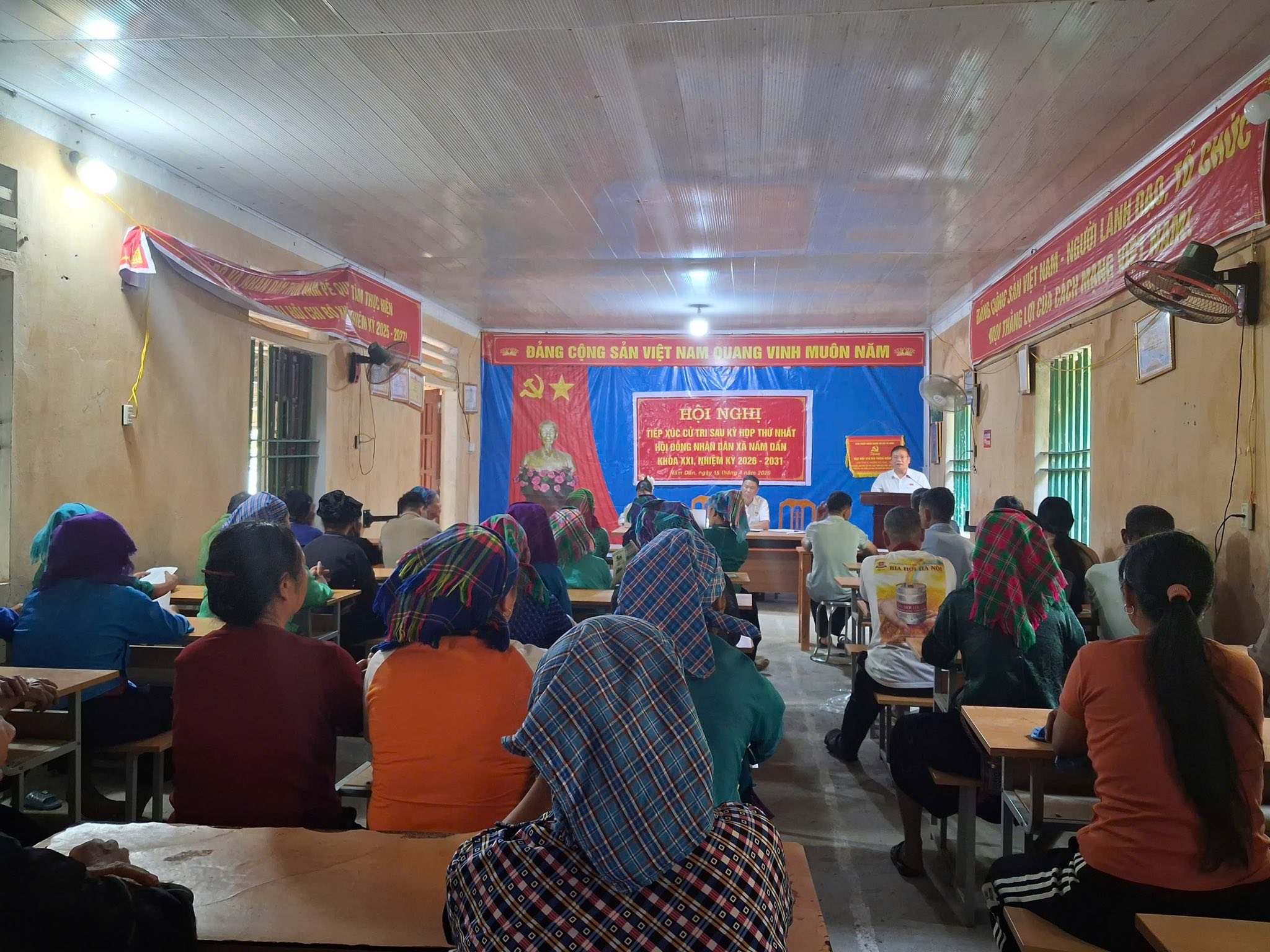 TỔ ĐẠI BIỂU SỐ 04 HĐND XÃ NẤM DẨN TIẾP XÚC CỬ TRI TẠI THÔN NẮM PÉ