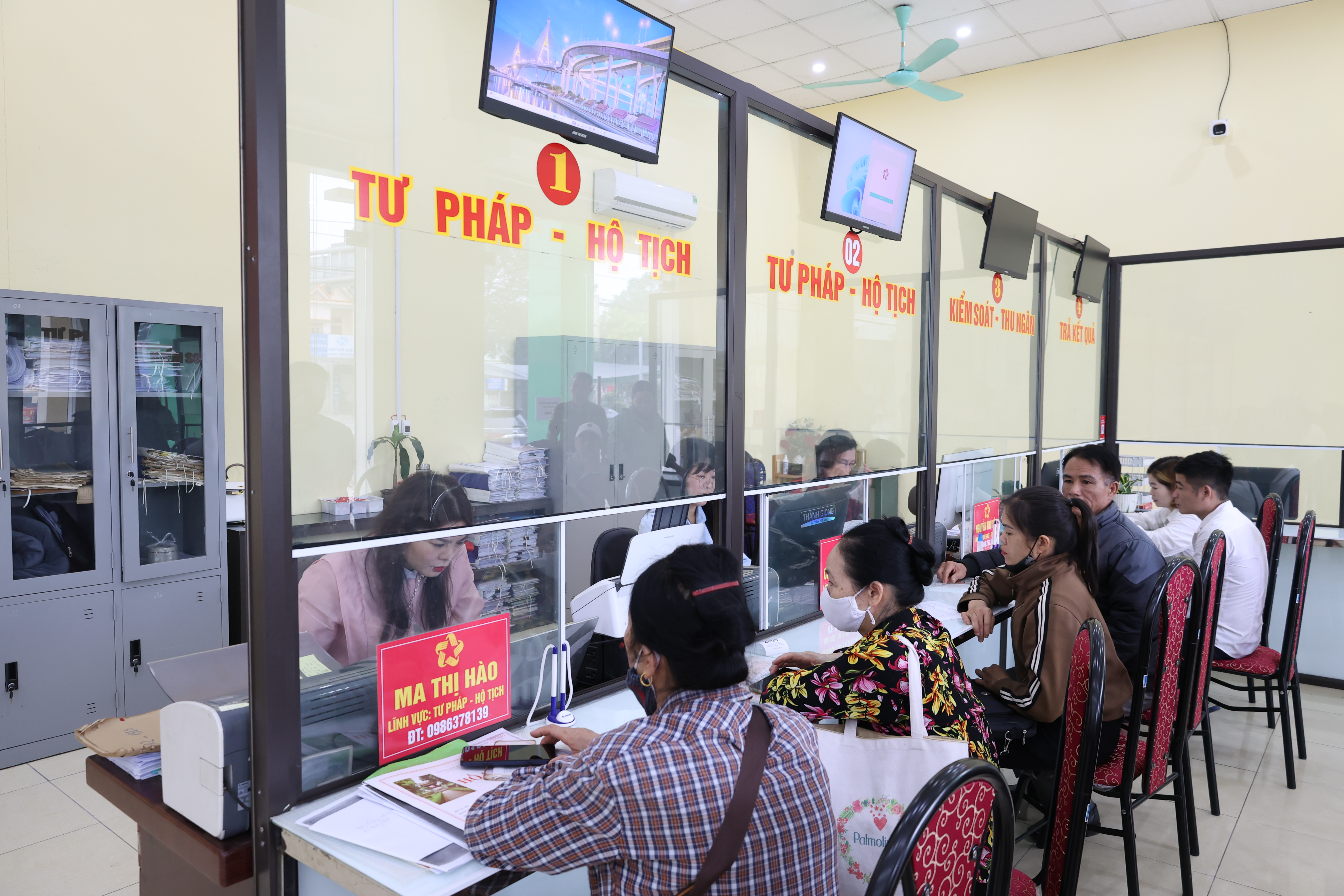 VIDEO CLIP_ Đổi mới từ tư duy hành chính sang hiệu quả thực tiễn