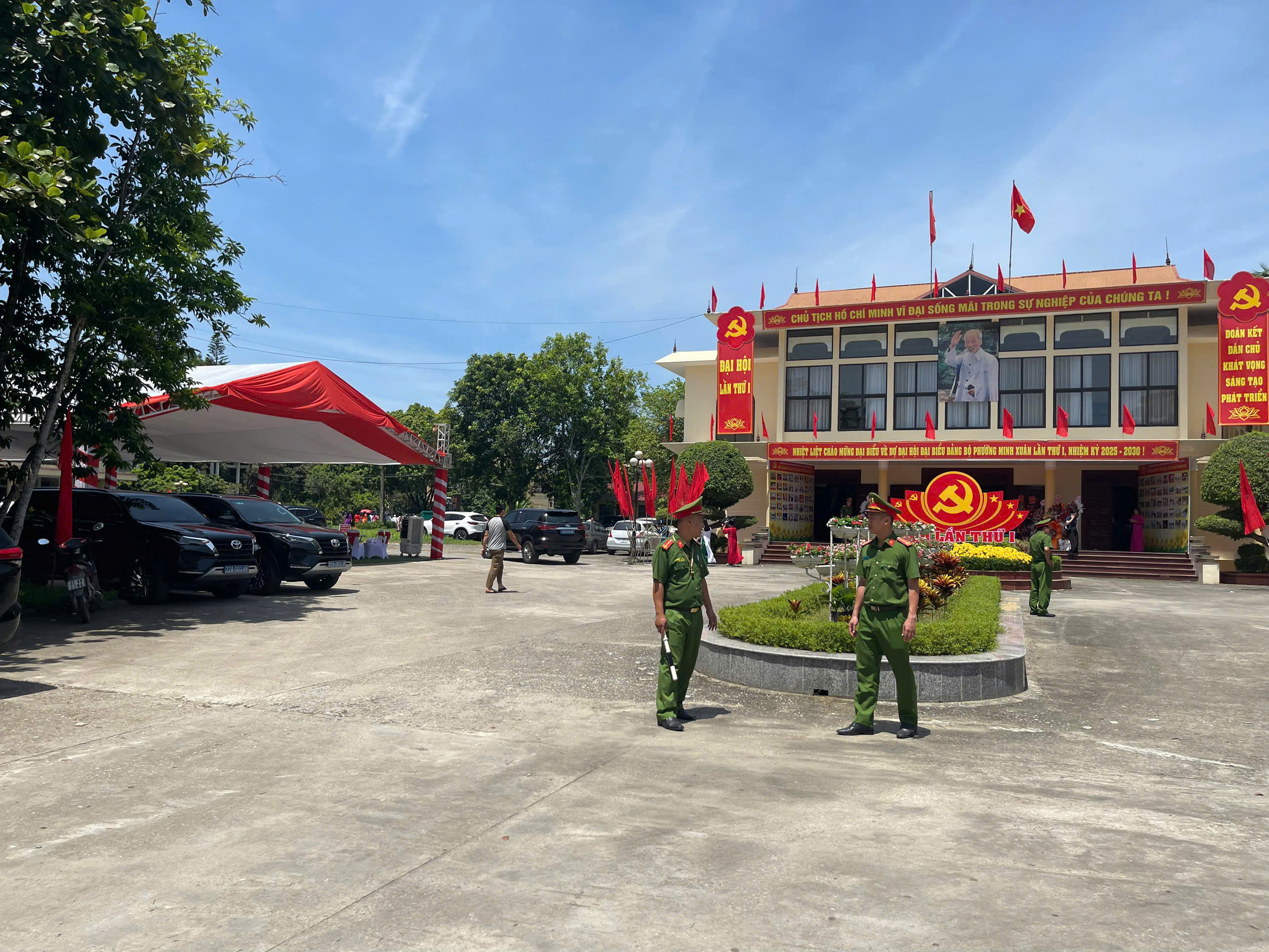 CÔNG AN PHƯỜNG MINH XUÂN BẢO VỆ THÀNH CÔNG ĐẠI HỘI ĐẠI BIỂU ĐẢNG BỘ PHƯỜNG MINH XUÂN LẦN THỨ I, NHIỆM KỲ 2025 - 2030
