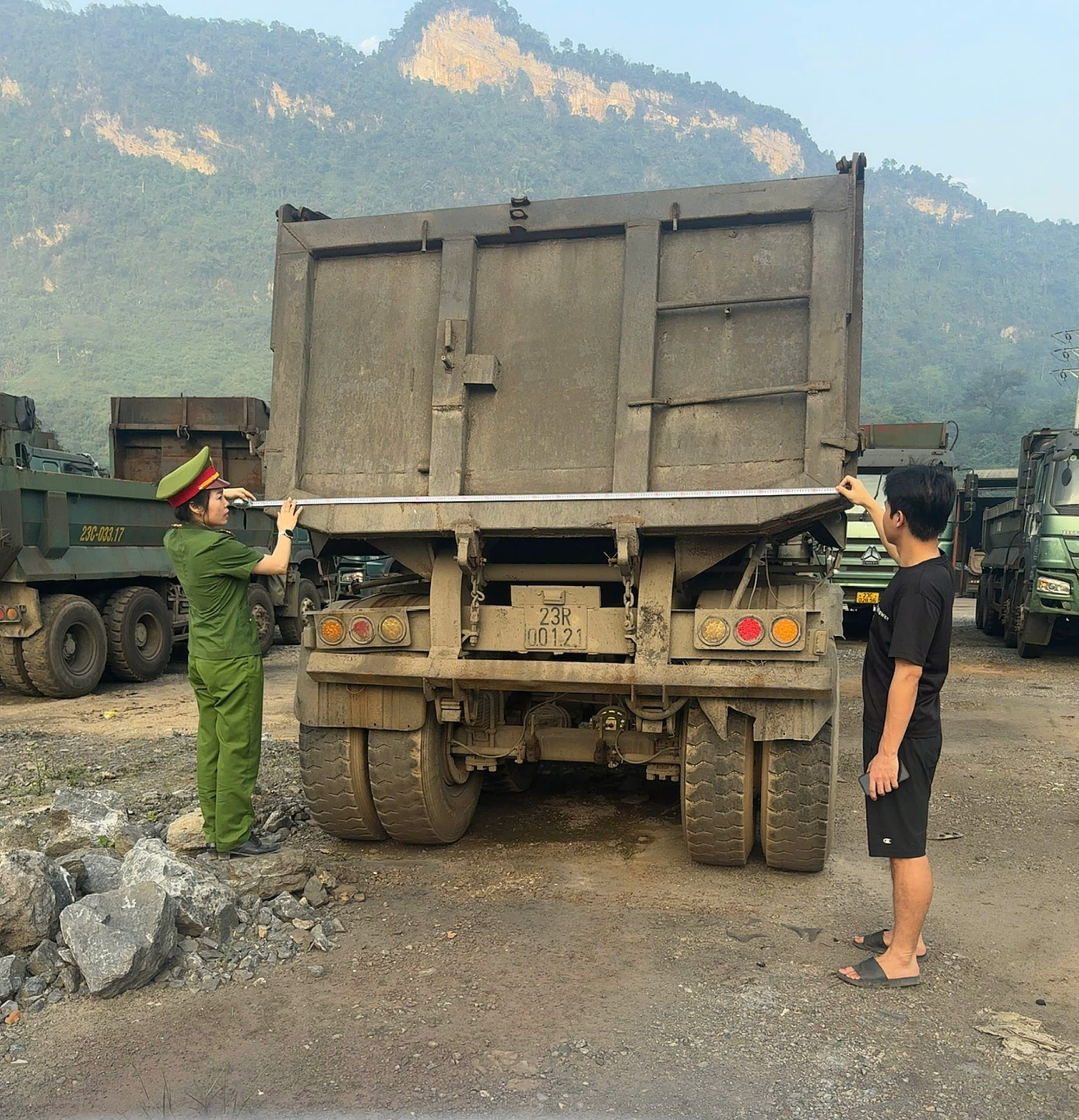  TĂNG CƯỜNG TỔNG RÀ SOÁT XE Ô TÔ TẢI TỰ ĐỔ, XE SƠMI RƠ MOOC TỰ ĐỔ TỪ 15 TẤN TRỞ LÊN 