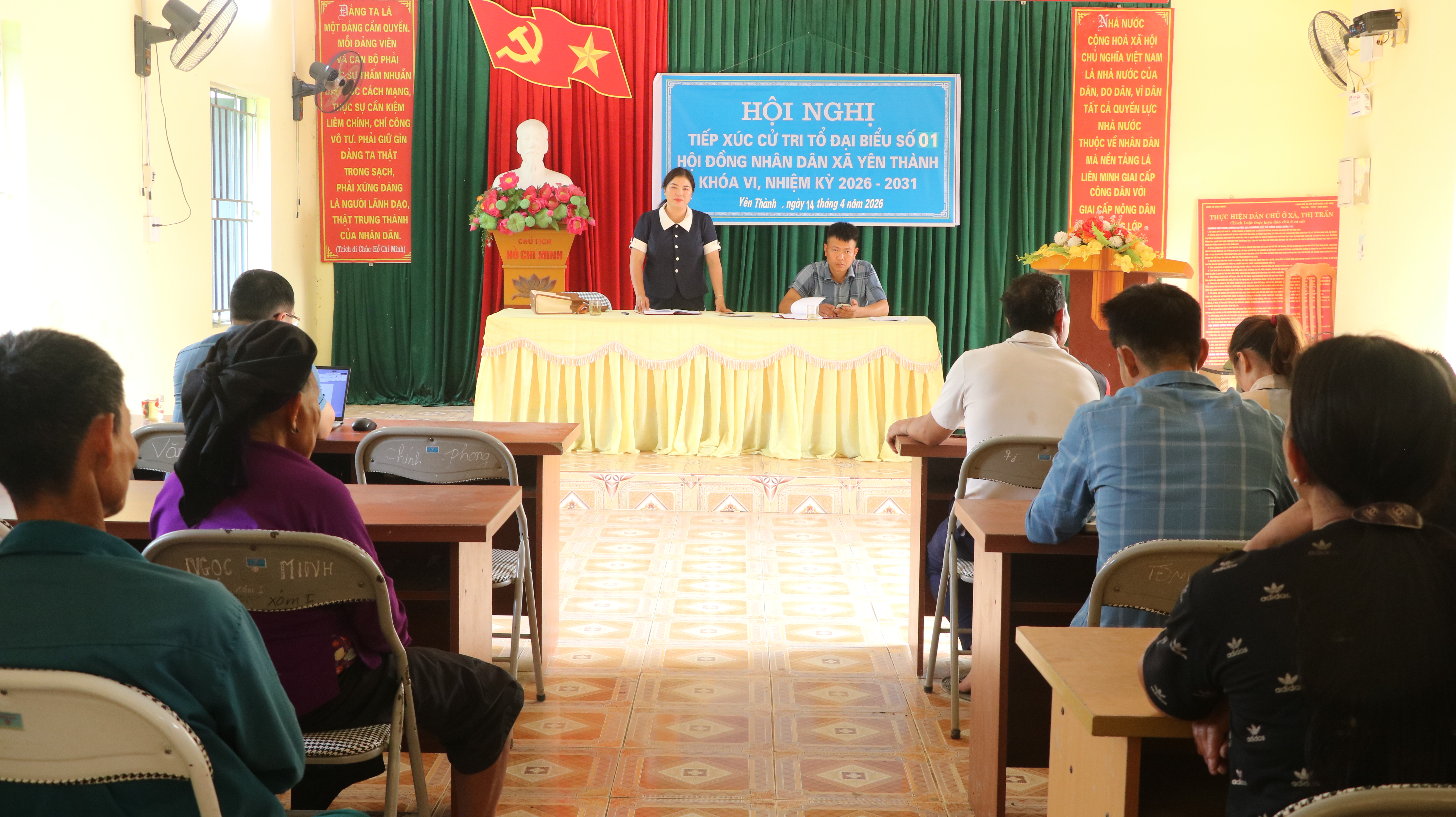 Tổ Đại biểu số 1 HĐND xã Yên Thành tiếp xúc cử tri tại thôn Yên Thành