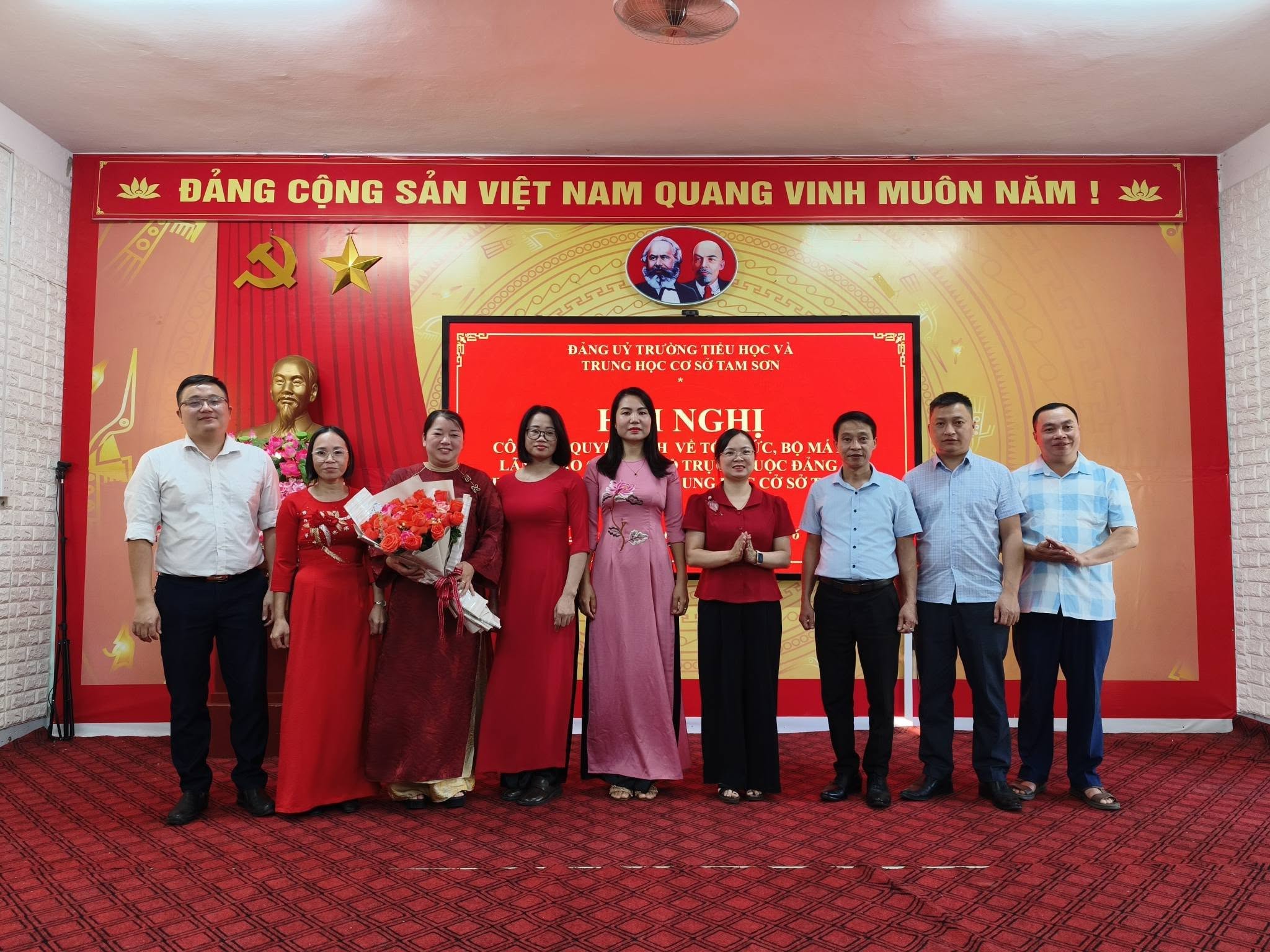 Đảng bộ Trường TH&THCS Tam Sơn đã  tổ chức Hội nghị Công bố Nghị quyết, Quyết định về sắp xếp, tổ chức lại các chi bộ trực thuộc năm 2026.