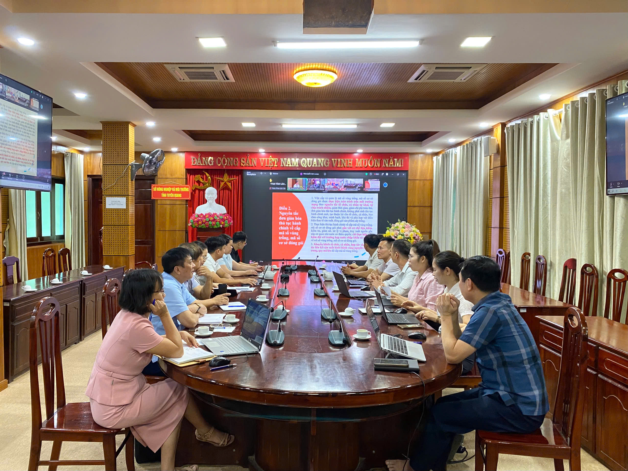 TUYÊN QUANG: TẬP HUẤN HƯỚNG DẪN TRIỂN KHAI QUY ĐỊNH VỀ MÃ SỐ VÙNG TRỒNG, MÃ SỐ CƠ SỞ ĐÓNG GÓI