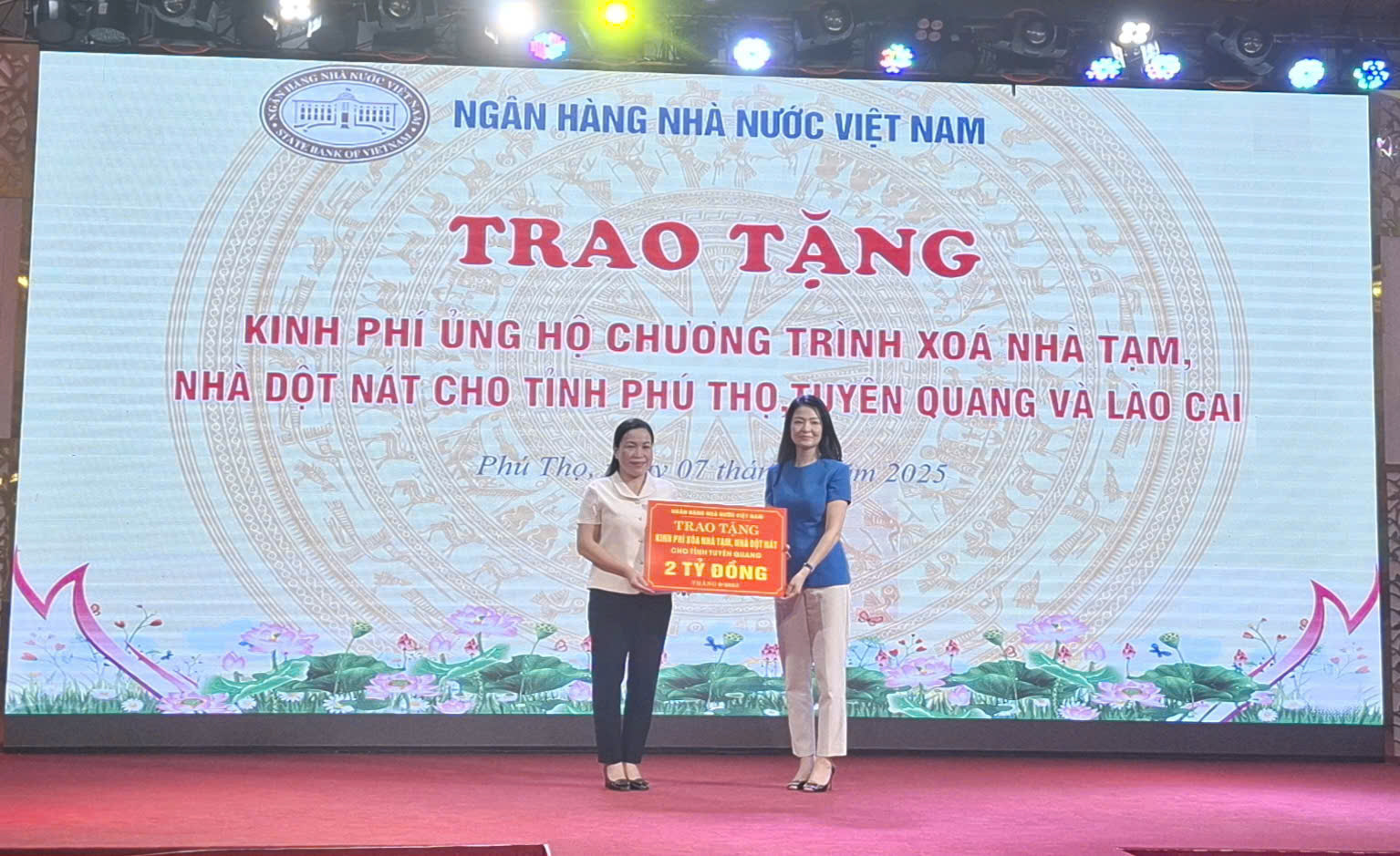 Tiếp nhận kinh phí hỗ trợ xoá nhà tạm, nhà dột nát trên địa bàn tỉnh Tuyên Quang