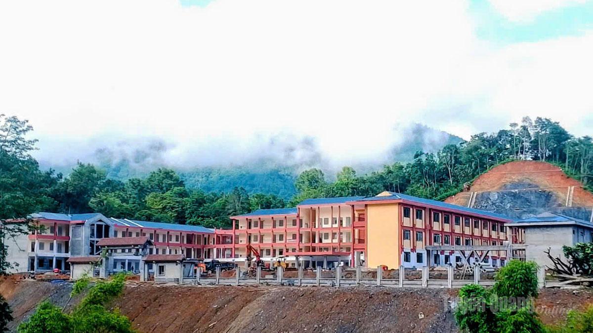 Tăng tốc xây trường nơi biên giới