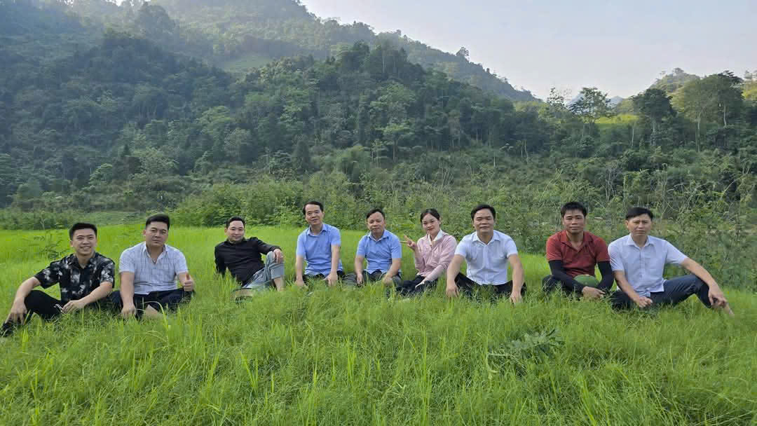 B&Atilde;I CHECKIN.jpg