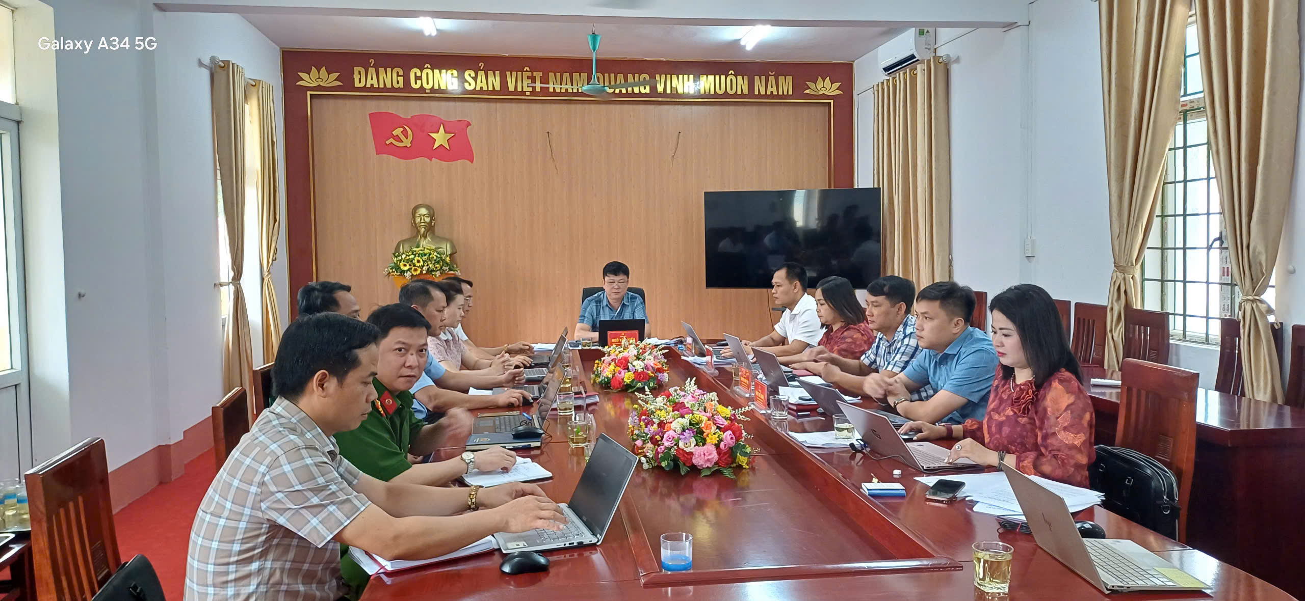 BAN THƯỜNG VỤ ĐẢNG ỦY XÃ VĨNH TUY CHO Ý KIẾN PHƯƠNG ÁN SẮP XẾP THÔN