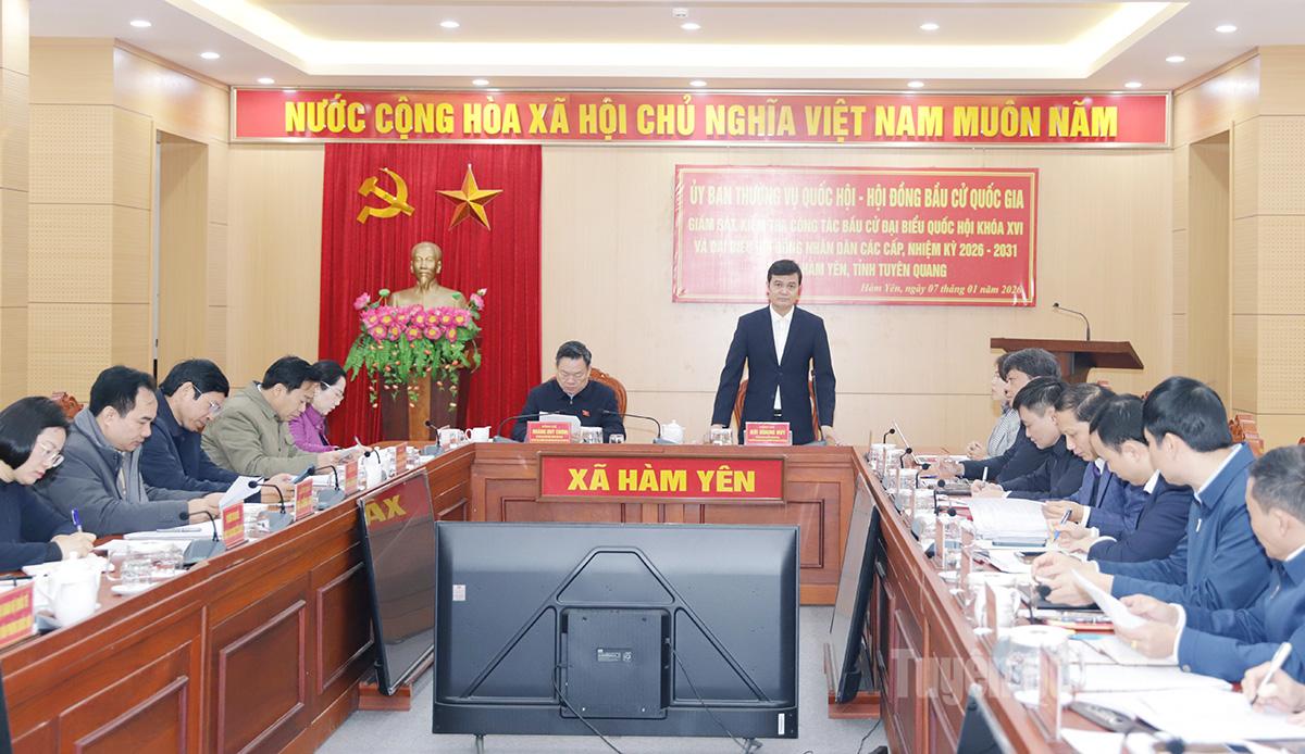 Ủy ban Thường vụ Quốc hội - Ủy ban Bầu cử quốc gia giám sát, kiểm tra công tác bầu cử tại xã Hàm Yên