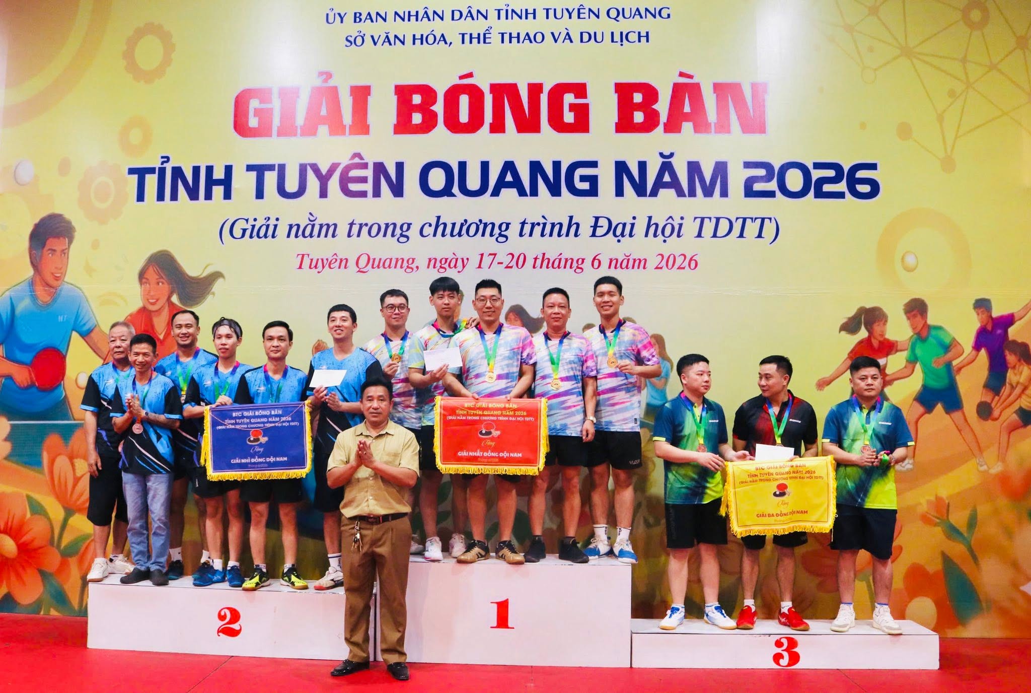 Đoàn vận động viên bóng bàn xã Ngọc Đường đạt huy chương vàng đôi nam, huy chương bạc đồng đội nam tại đại hội TDTT tỉnh