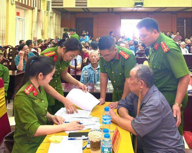 CÔNG AN XÃ YÊN NGUYÊN CHUNG TAY THẮP SÁNG HÀNH TRÌNH TÌM LẠI DANH TÍNH CÁC ANH HÙNG LIỆT SĨ