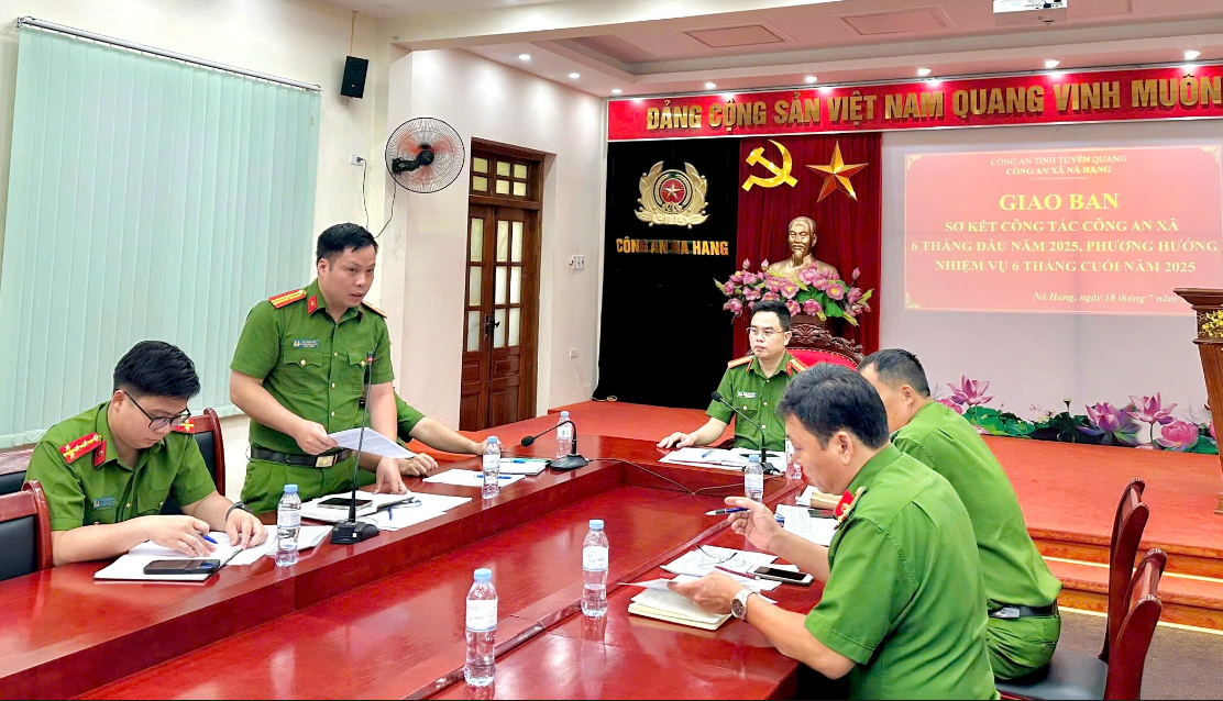CÔNG AN XÃ NÀ HANG TỔ CHỨC GIAO BAN SƠ KẾT 6 THÁNG ĐẦU NĂM 2025