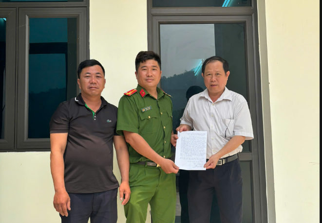 CÔNG AN XÃ CÔN LÔN NHANH CHÓNG HỖ TRỢ TRẢ LẠI TIỀN CHUYỂN KHOẢN NHẦM