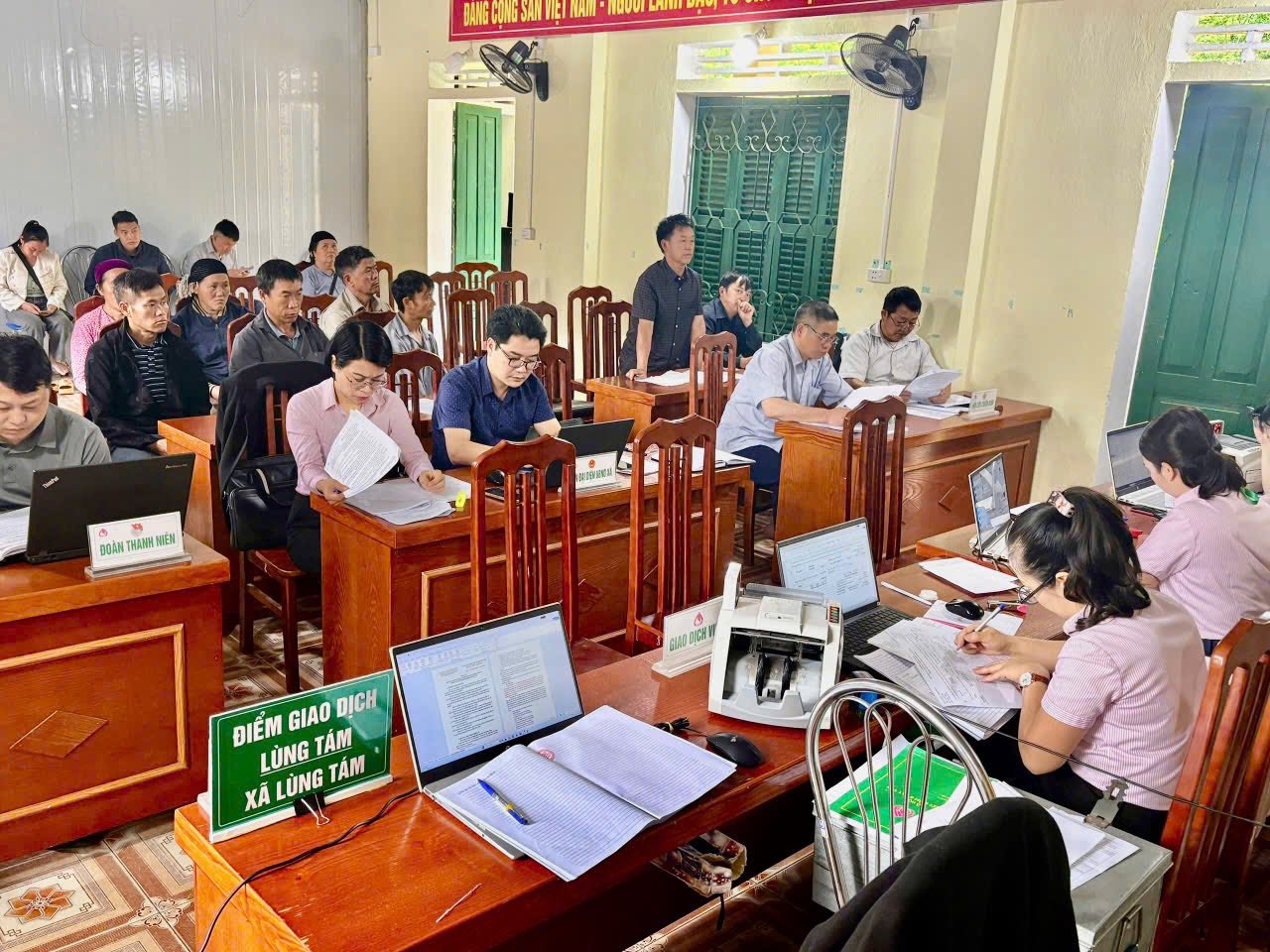 XÃ LÙNG TÁM GIAO BAN ĐIỂM GIAO DỊCH NGÂN HÀNG CHÍNH SÁCH XÃ HỘI THÁNG 5/2026