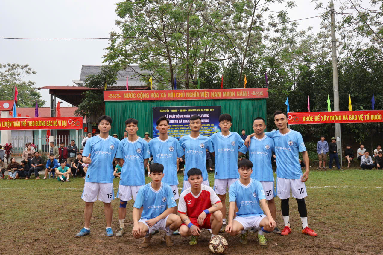 Bế mạc giải3.jpg