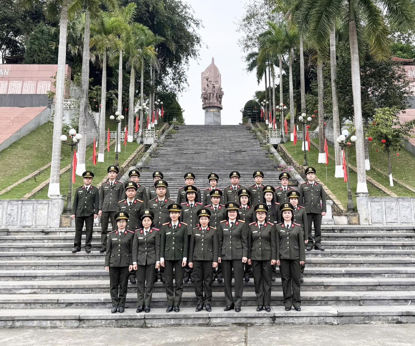 LỰC LƯỢNG TÀI CHÍNH CÔNG AN TỈNH TRI ÂN TẠI ĐỊA CHỈ ĐỎ CỦA CAND