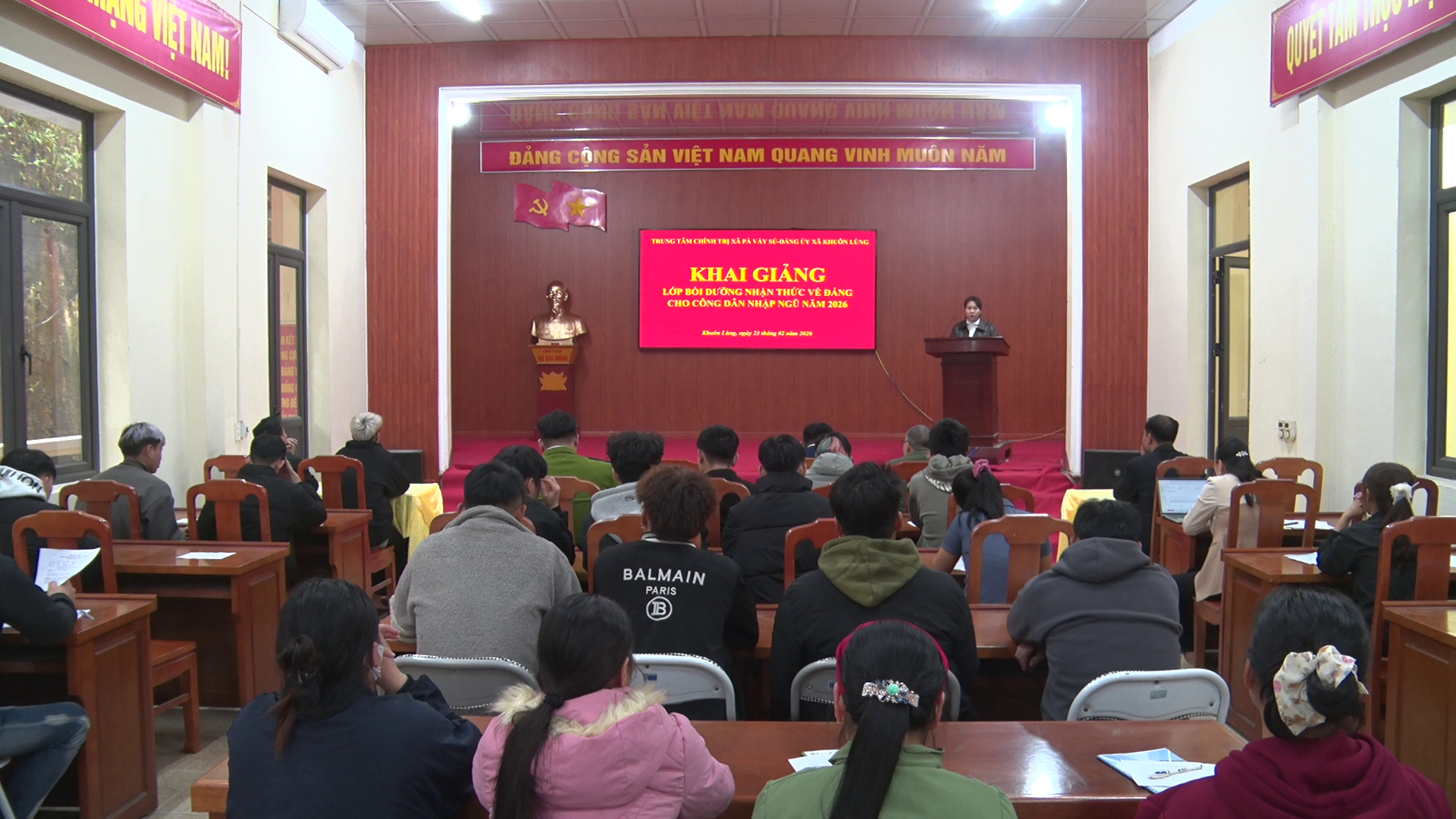 Khai giảng lớp bồi dưỡng kiến thức nhận thức về Đảng cho công dân nhập ngũ năm 2026