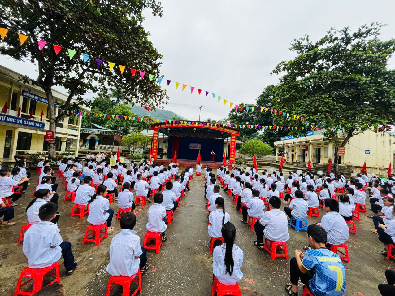NÂNG CAO HIỂU BIẾT PHÁP LUẬT TRONG TRƯỜNG HỌC