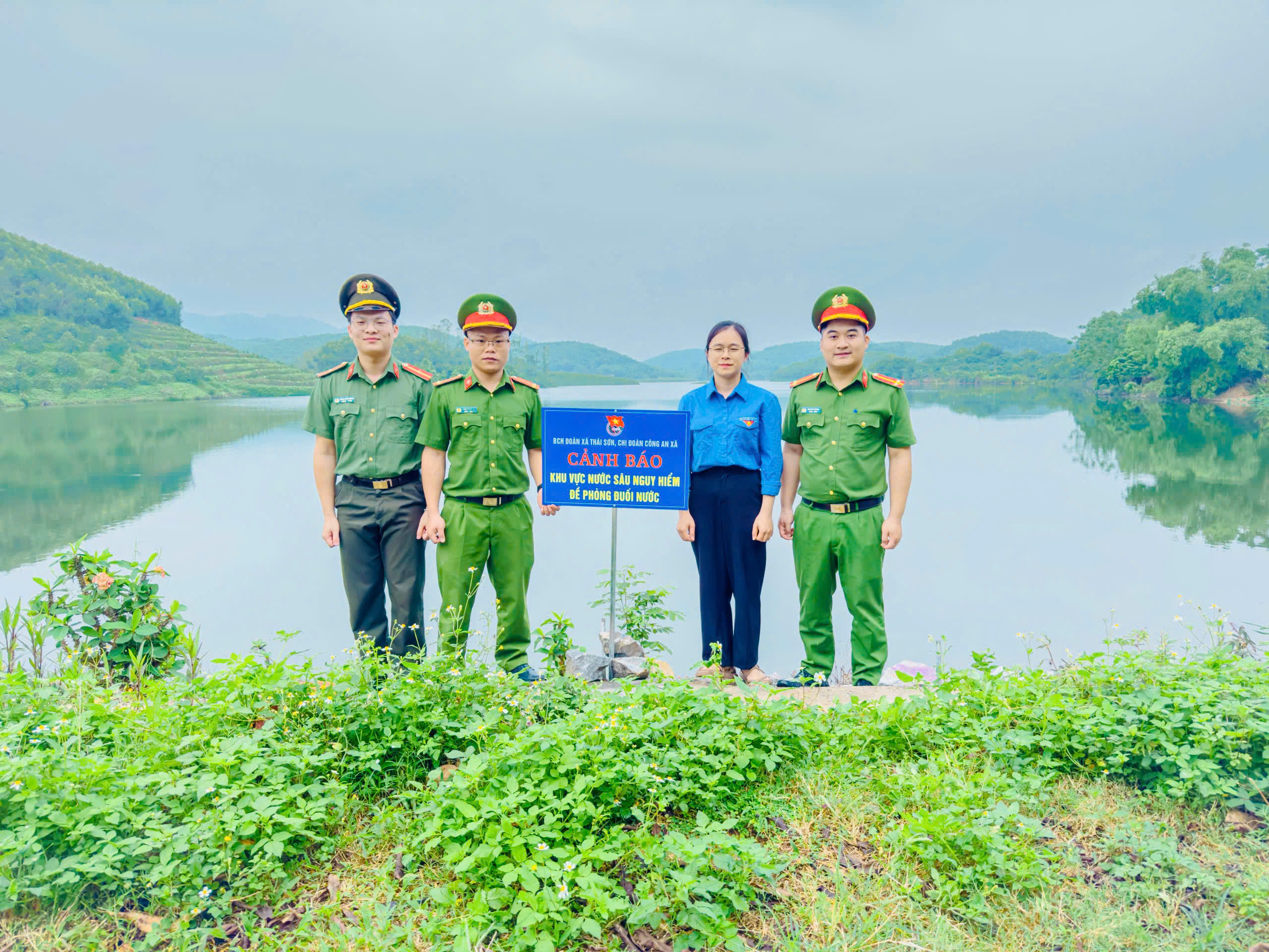 CÔNG AN XÃ THÁI SƠN TUYÊN TRUYỀN CÔNG TÁC PHÒNG CHỐNG TAI NẠN ĐUỐI NƯỚC VÀO DỊP NGHỈ HÈ
