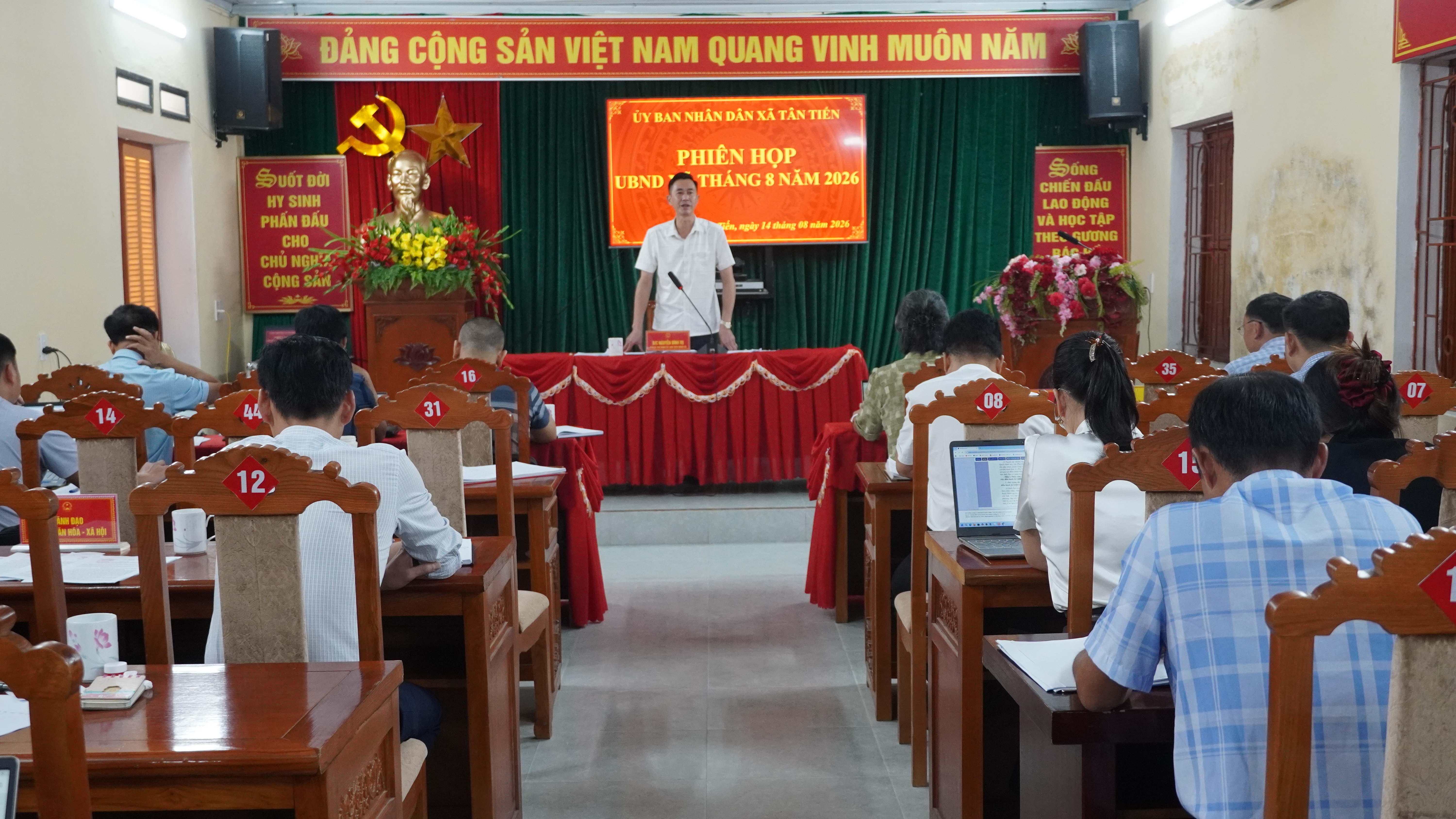 UBND xã Tân Tiến tổ chức họp thành viên tháng 8 năm 2026