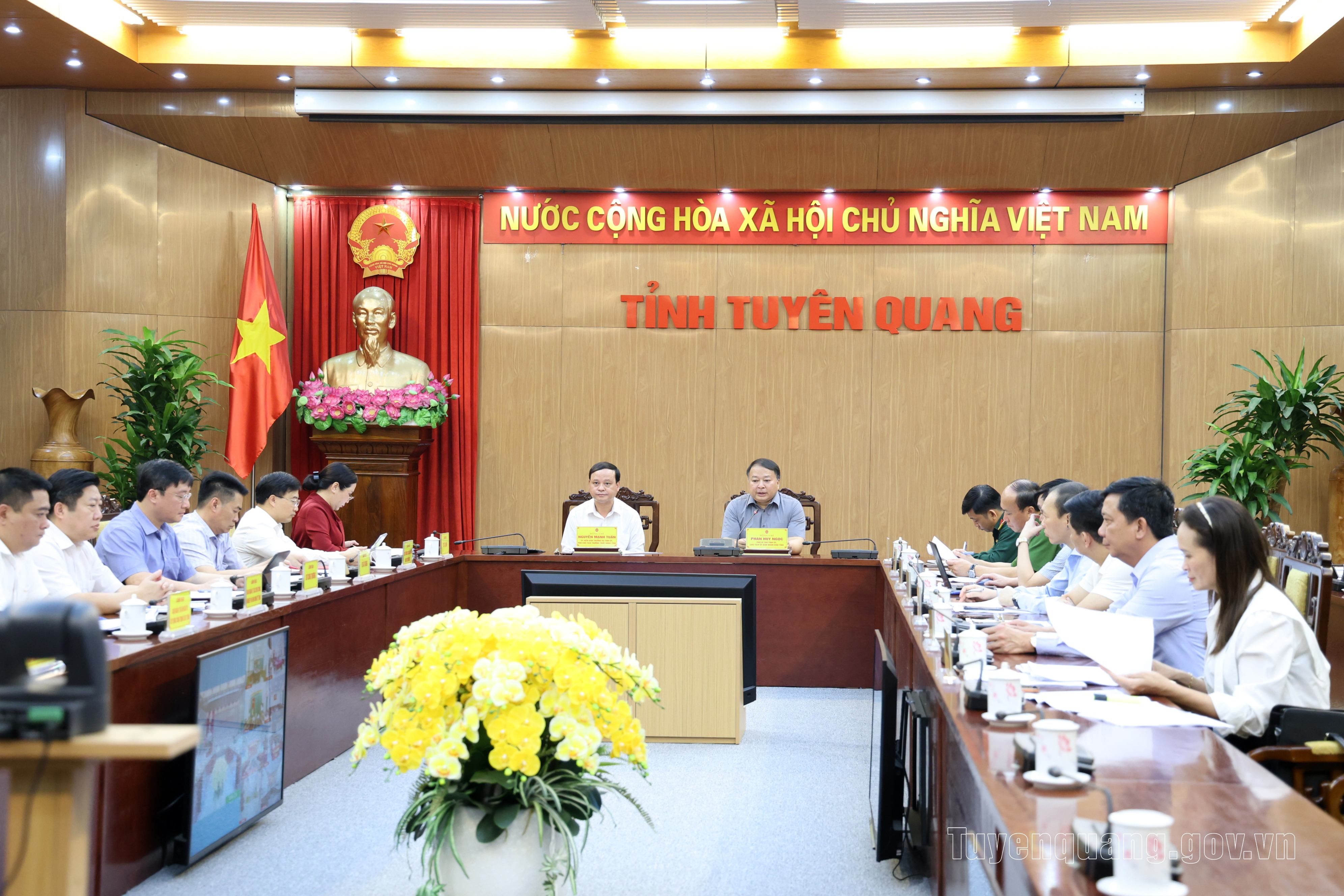 Tăng cường tháo gỡ khó khăn, đẩy mạnh giải ngân vốn đầu tư công