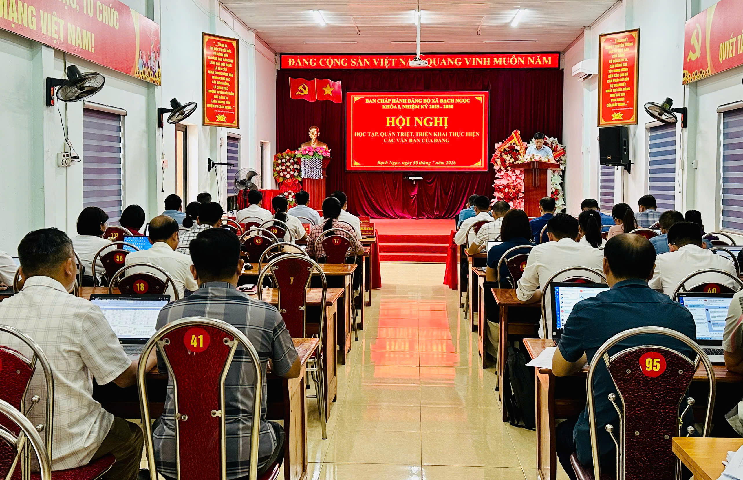 Đảng ủy xã Bạch Ngọc tổ chức hội nghị phổ biến, quán triệt và triển khai thực hiện các văn bản của Đảng