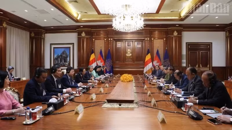 Viet Nam, Cambodia reaffirm commitment to long-standing friendship