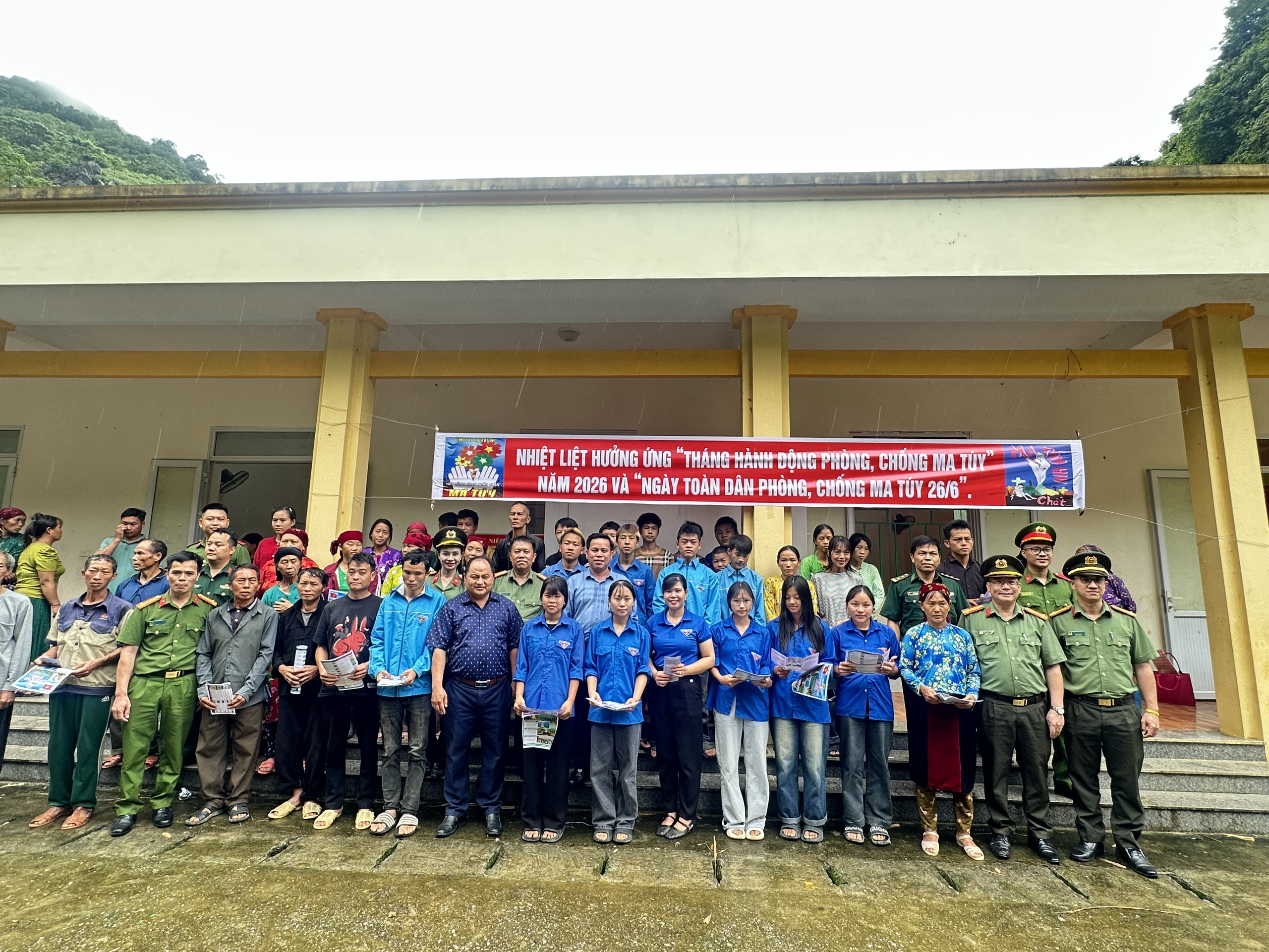 Lễ ra mắt mô hình tuyên truyền về công tác bảo vệ  đường biên, mốc giới và kết hợp công tác an sinh xã hội xã Nghĩa thuận