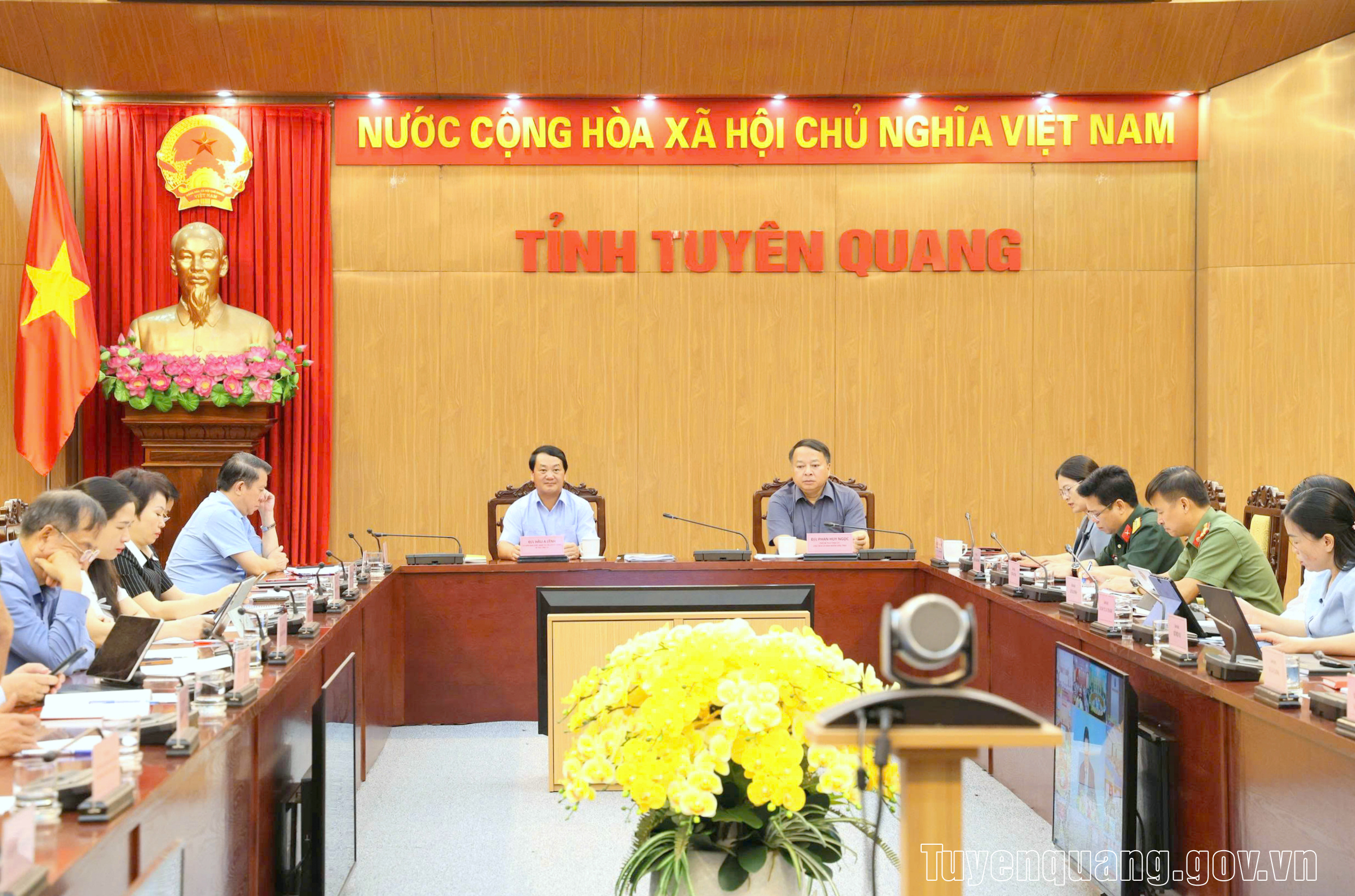 Tổng kết Chương trình và Phong trào thi đua “Cả nước chung tay xóa nhà tạm, nhà dột nát trong năm 2025”