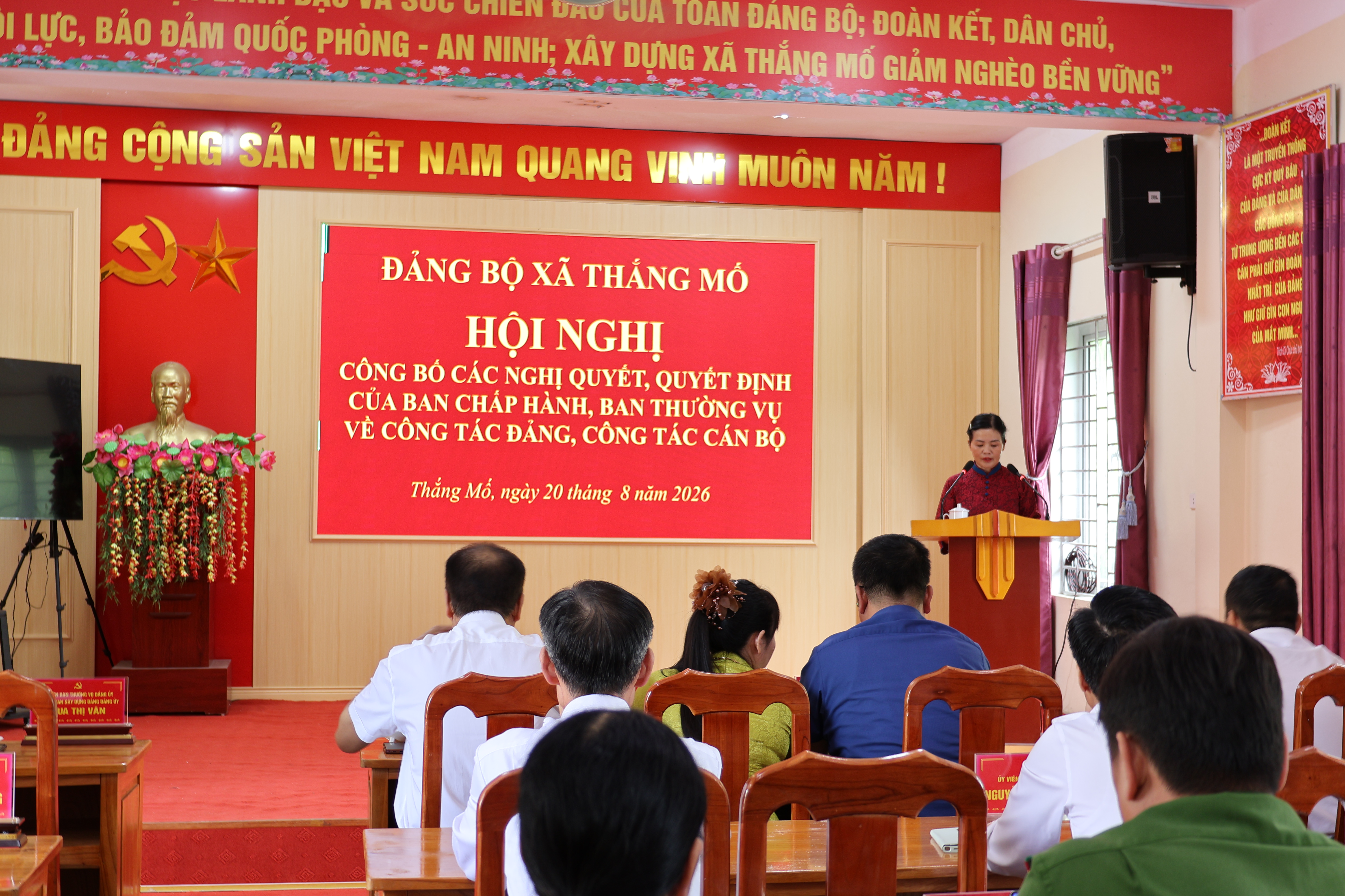 ĐẢNG ỦY XÃ THẮNG MỐ TỔ CHỨC HỘI NGHỊ CÔNG BỐ CÁC NGHỊ QUYẾT, QUYẾT ĐỊNH VỀ CÔNG TÁC ĐẢNG VÀ CÔNG TÁC CÁN BỘ.