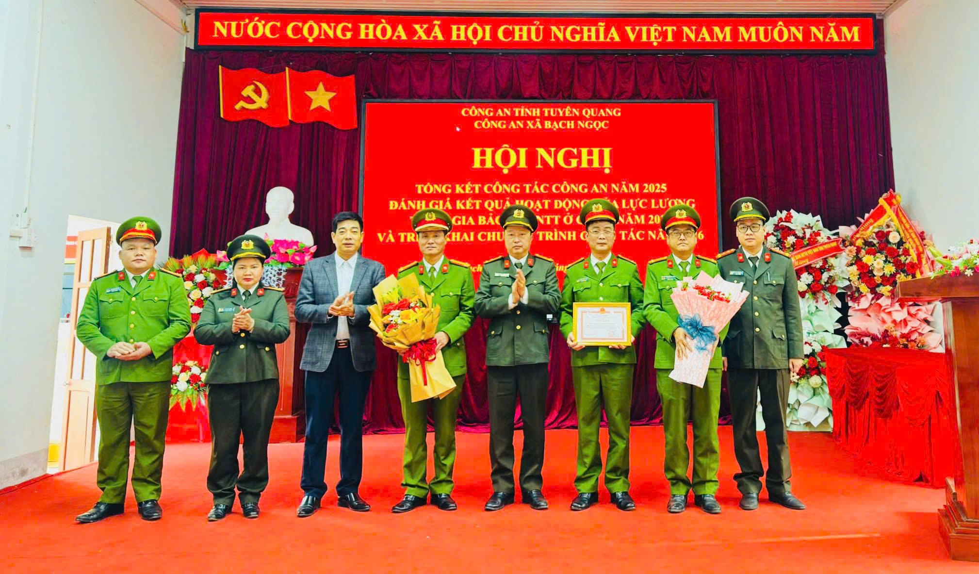 CÔNG AN XÃ BẠCH NGỌC  TỔNG KẾT CÔNG TÁC CÔNG AN NĂM 2025, TRIỂN KHAI CHƯƠNG TRÌNH CÔNG TÁC NĂM 2026