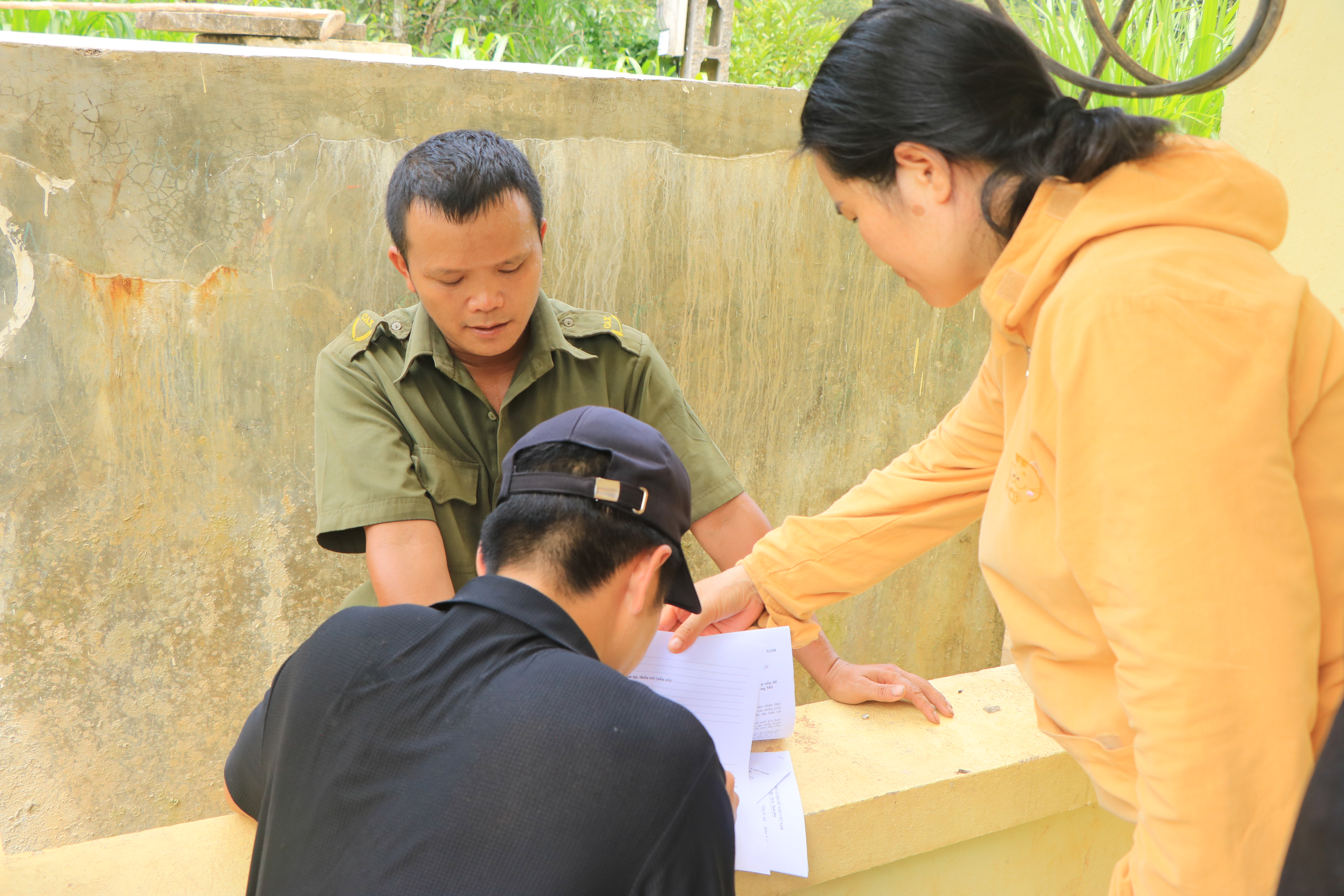 XÃ THẮNG MỐ KIỂM TRA, RÀ SOÁT ĐẢM BẢO MINH BẠCH TÀI SẢN, KINH PHÍ CÁC THÔN SAU SÁP NHẬP