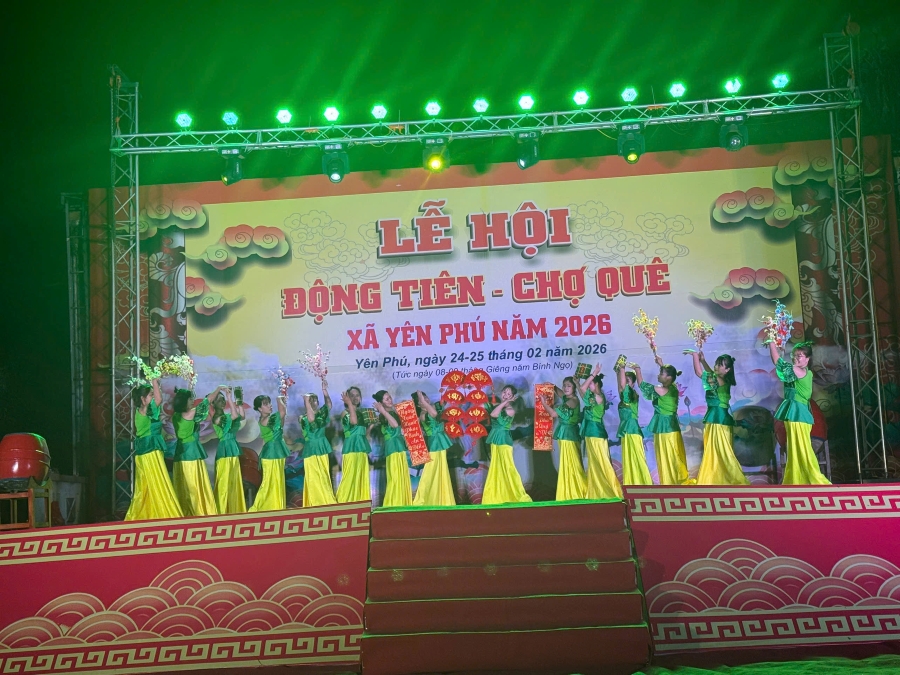 Lễ hội động tiên 11.jpg