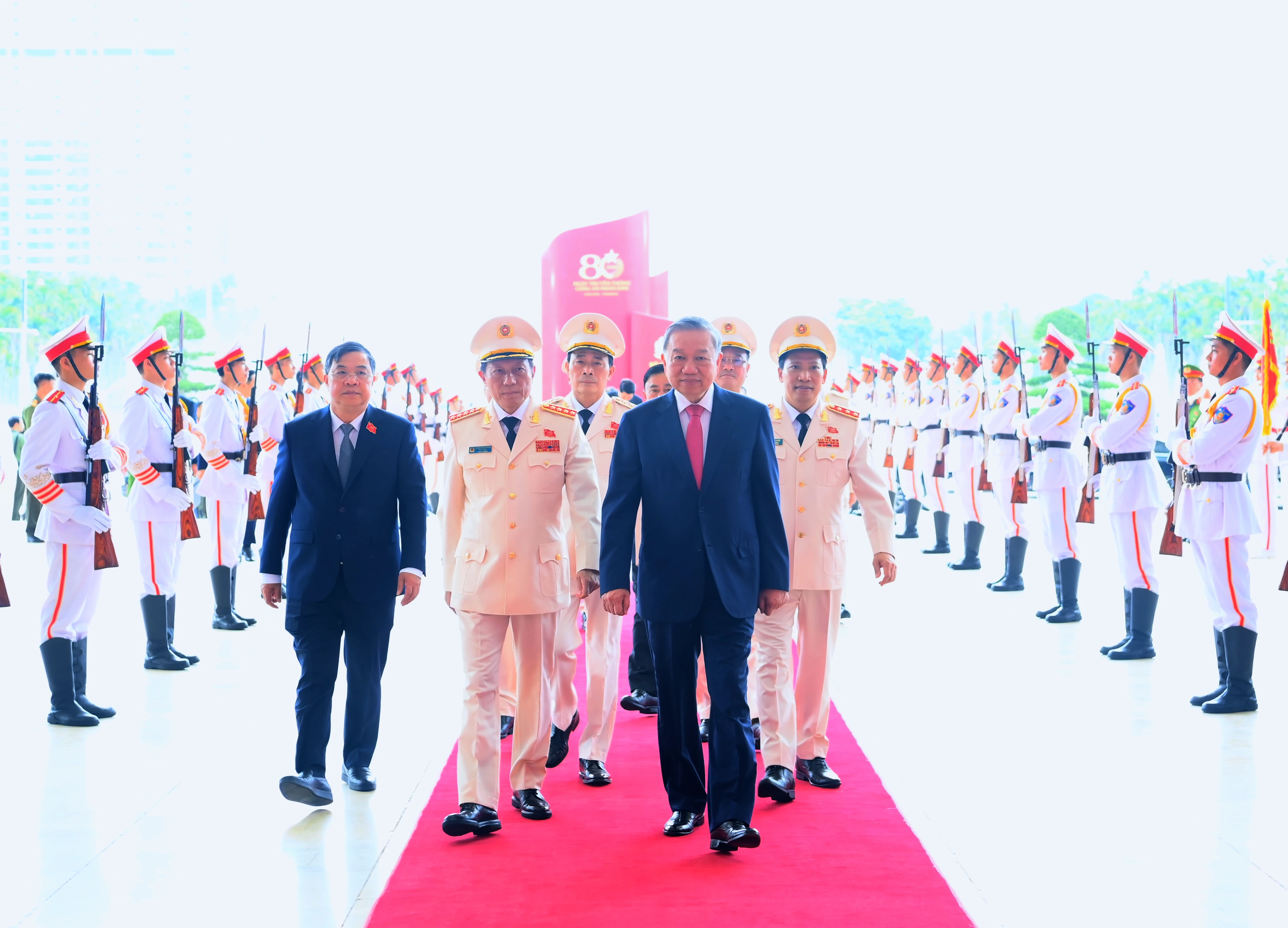 Tổ chức trọng thể Lễ kỷ niệm 80 năm Ngày truyền thống Công an nhân dân