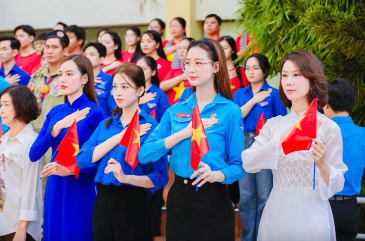 TỈNH TÁO NHẬN DIỆN VÀ KHÔNG MẮC MƯU CÁC PHONG TRÀO THANH NIÊN TỰ PHÁT TỪ BÊN NGOÀI