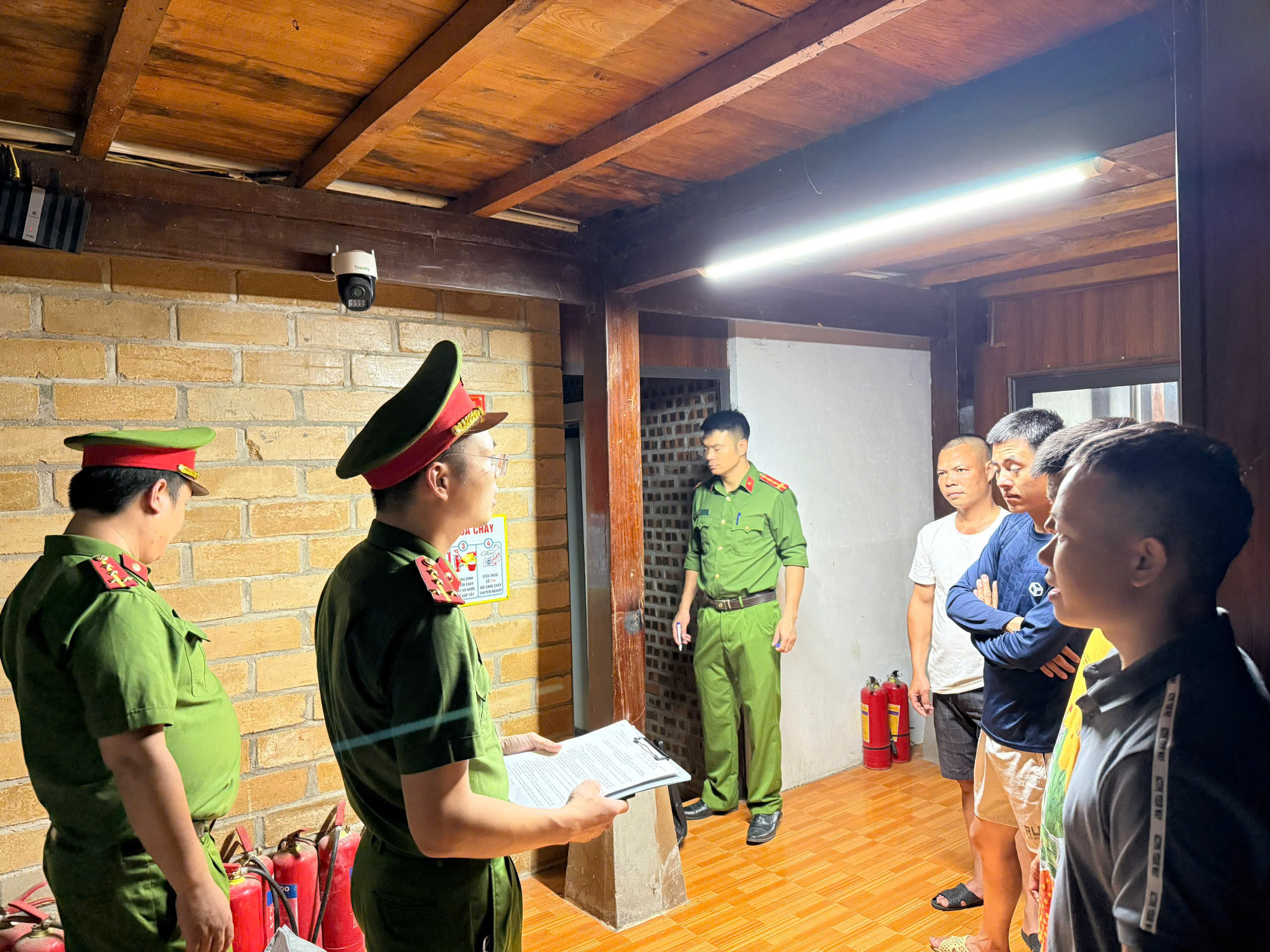 CÔNG AN XÃ DU GIÀ ĐẨY MẠNH VIỆC THỰC HIỆN CÔNG TÁC PHÒNG CHỐNG MA TUÝ TRÊN ĐỊA BÀN 