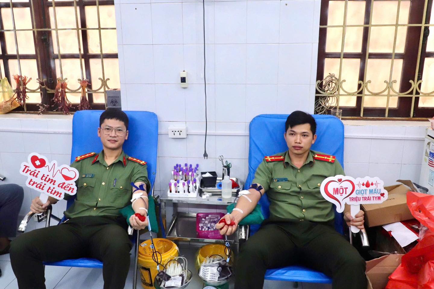 ĐOÀN VIÊN THANH NIÊN CÔNG AN TỈNH KỊP THỜI HIẾN MÁU HỖ TRỢ BỆNH NHÂN TAN MÁU BẨM SINH