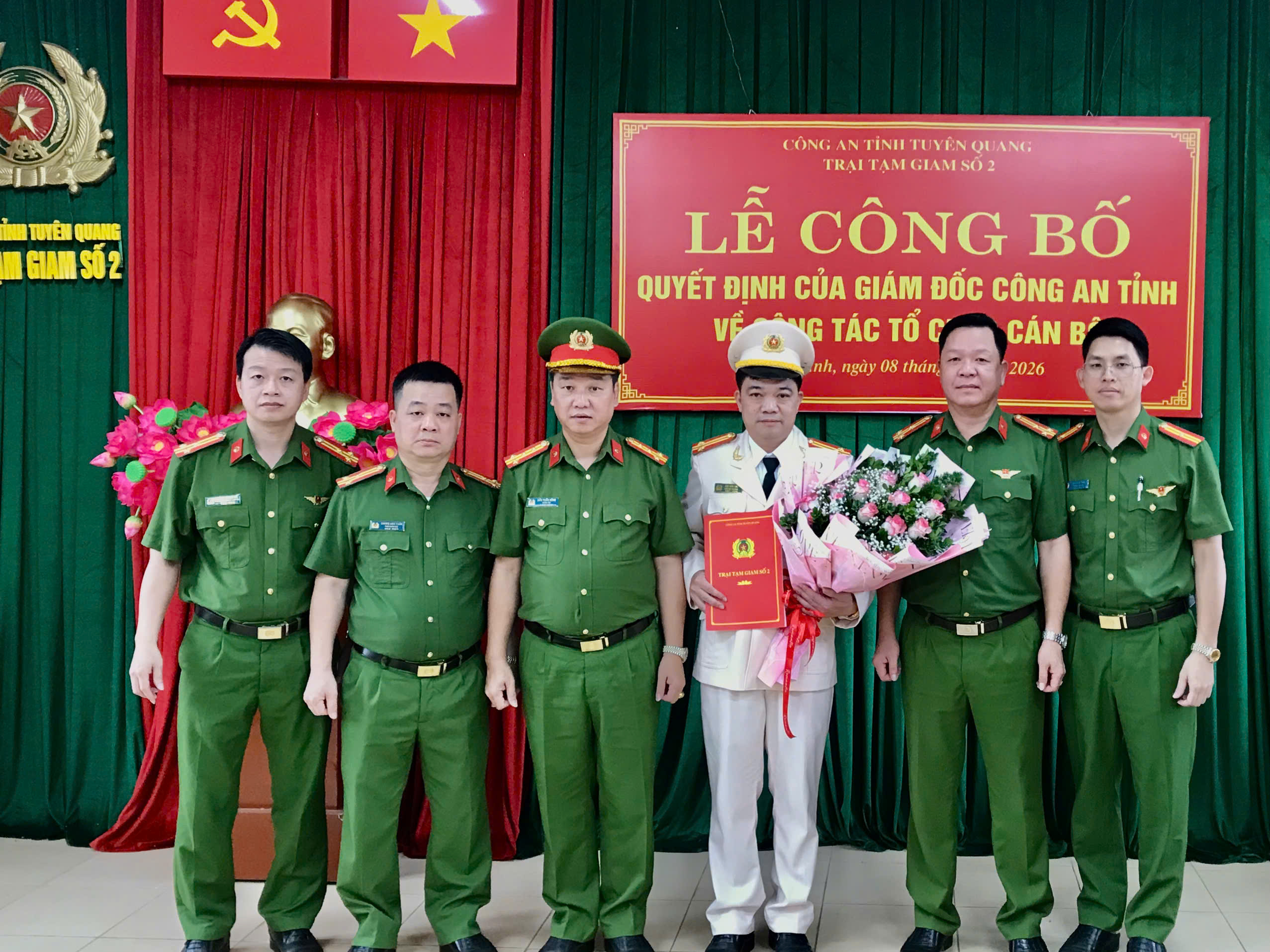 TRẠI TẠM GIAM SỐ 2 CÔNG BỐ QUYẾT ĐỊNH VỀ CÔNG TÁC CÁN BỘ