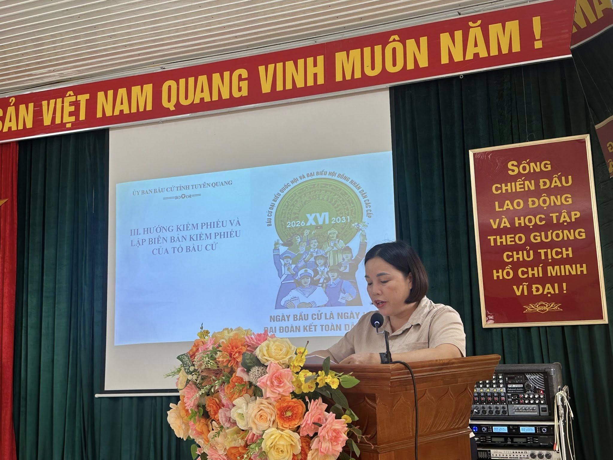 XÃ HÙNG LỢI TỔ CHỨC HỘI NGHỊ TẬP HUẤN CÔNG TÁC BẦU CỬ NĂM 2026