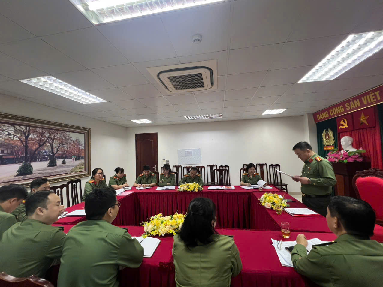 THANH TRA CÔNG AN TỈNH TỔ CHỨC SINH HOẠT CHUYÊN ĐỀ