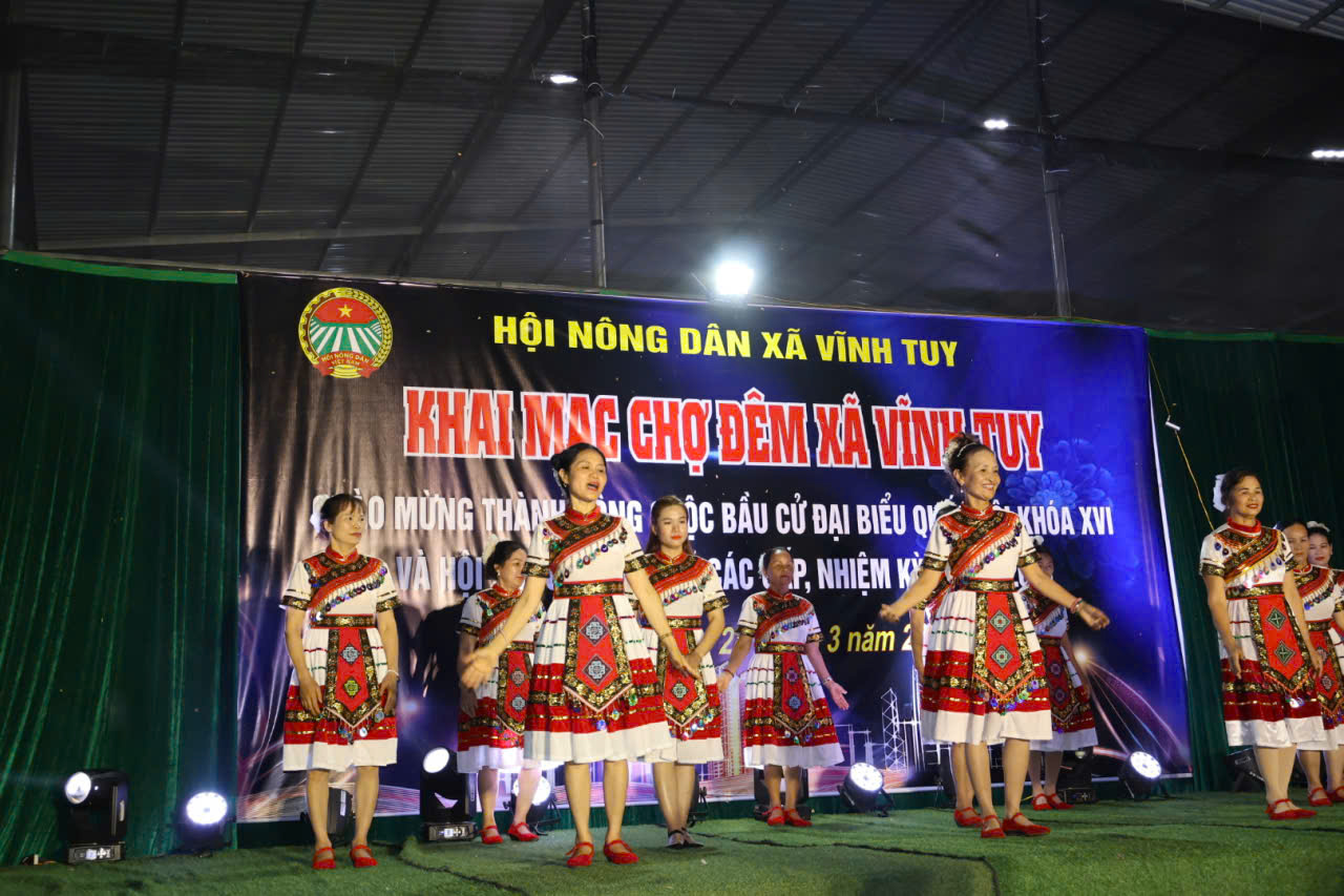 Chợ đ&ecirc;m vnghe.jpg