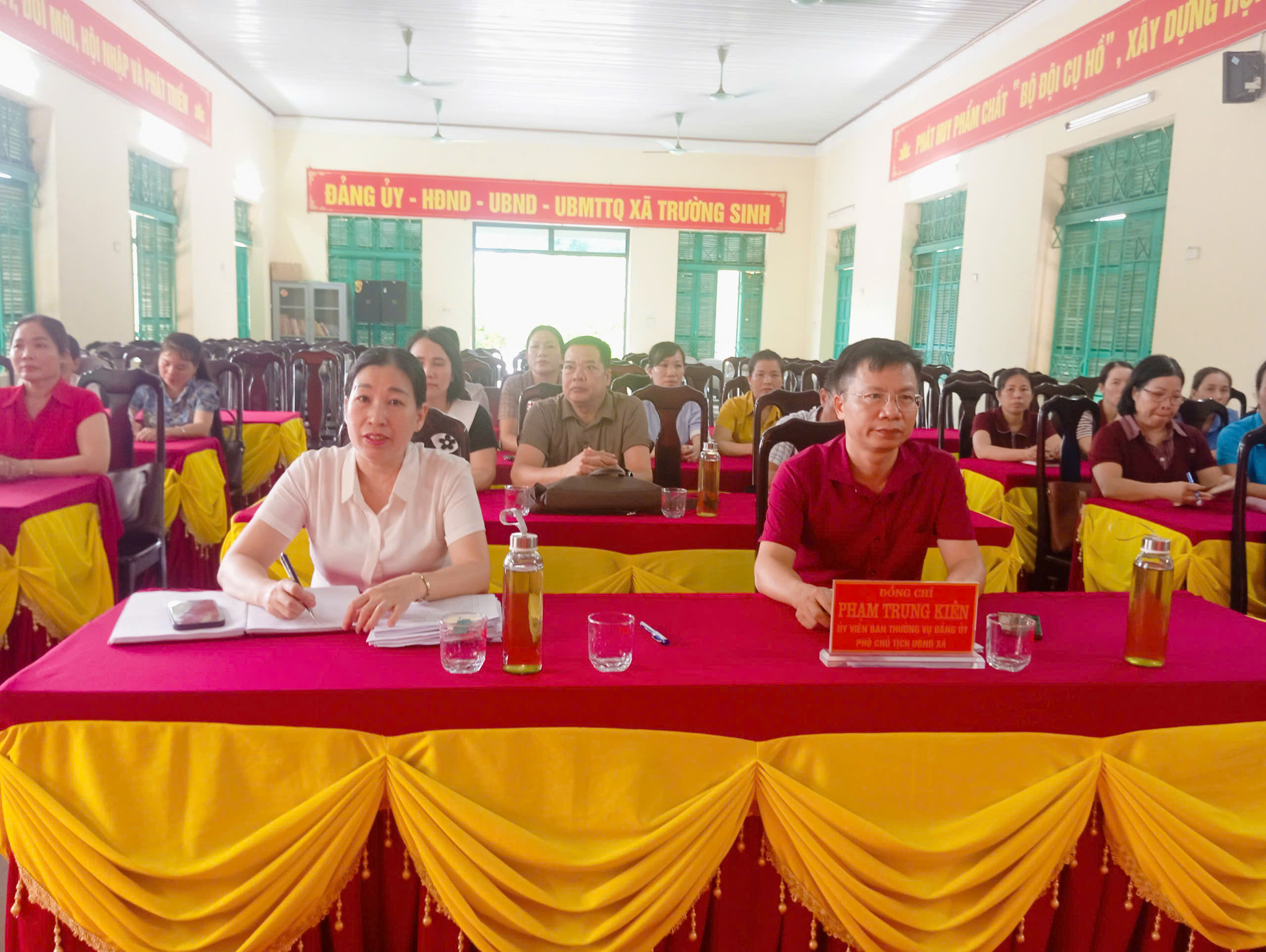XÃ TRƯỜNG SINH TỔ CHỨC HỘI NGHỊ LẤY Ý KIẾN VÀO DỰ THẢO ĐỀ ÁN SÁP NHẬP CÁC CƠ SỞ GIÁO DỤC CÔNG LẬP THUỘC ỦY BAN NHÂN DÂN XÃ QUẢN LÝ