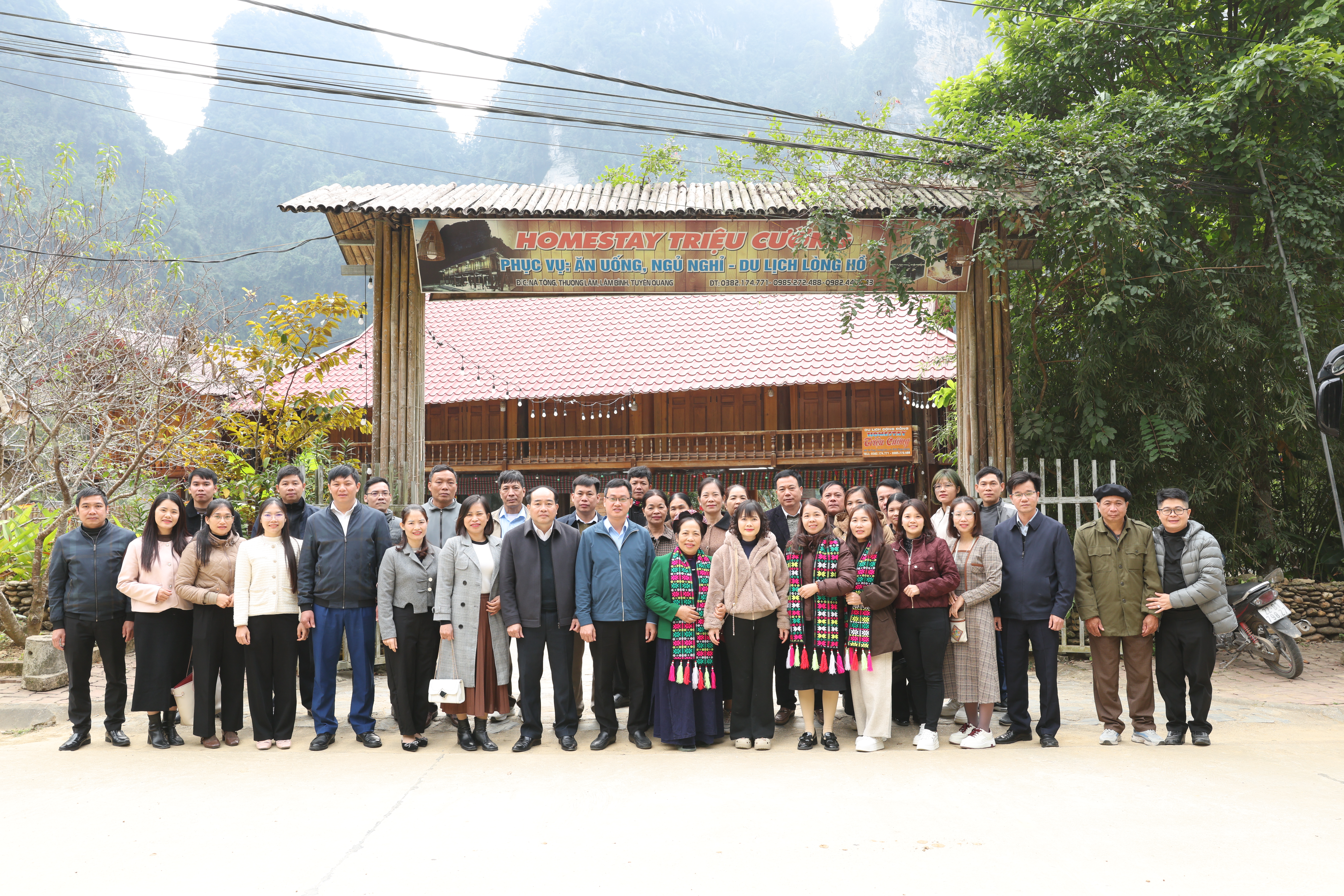 Đoàn công tác xã Bạch Thông, tỉnh Thái Nguyên học tập, trao đổi kinh nghiệm tại xã Thượng Lâm