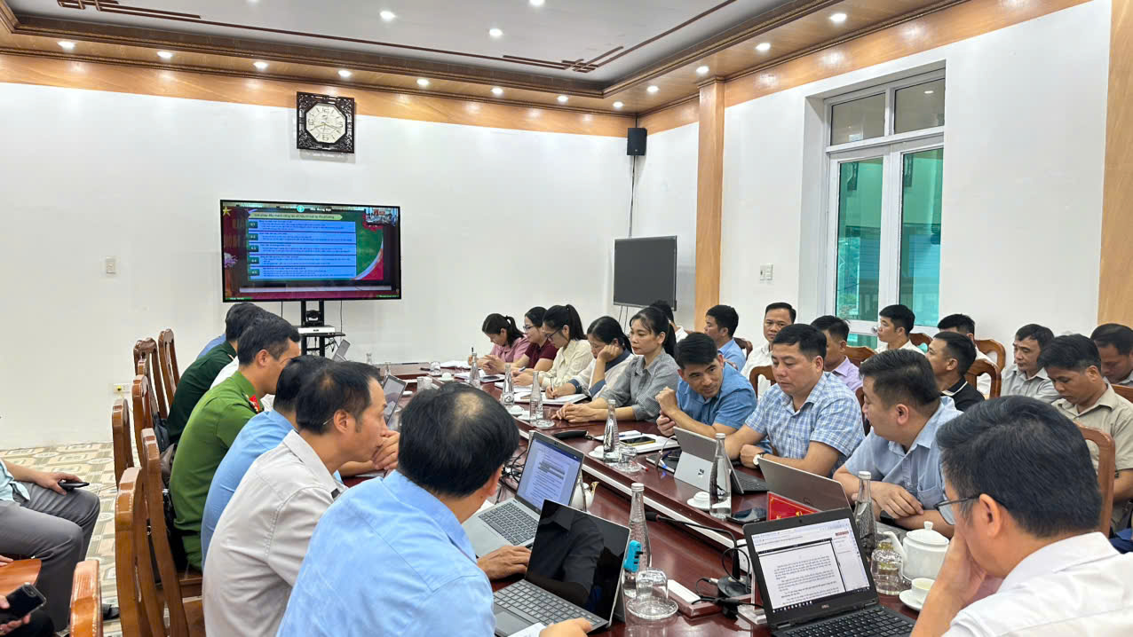 trực tuyến4.jpg