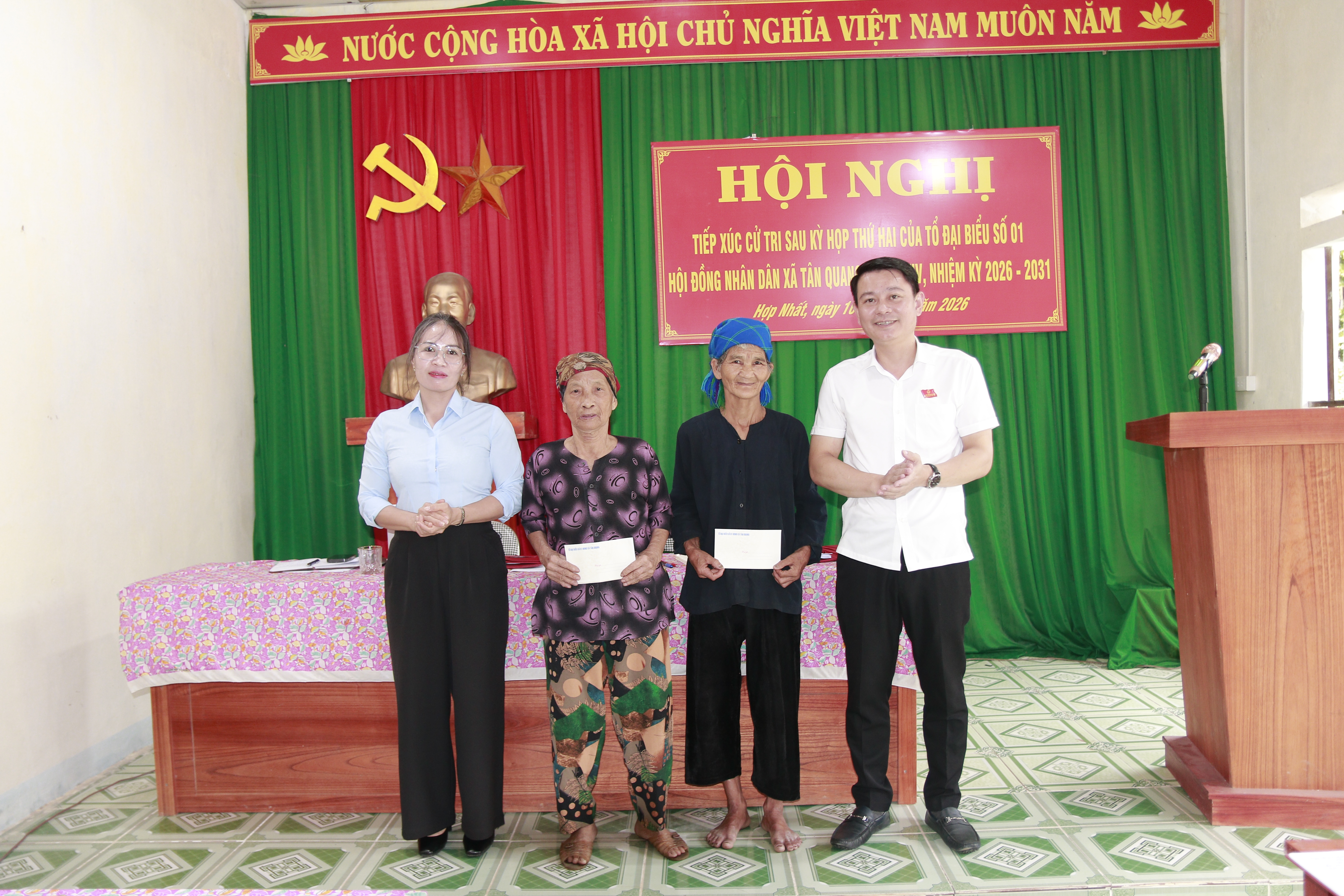 Các Tổ đại biểu HĐND xã Tân Quang tiếp xúc cử tri sau Kỳ họp thứ 2 HĐND xã