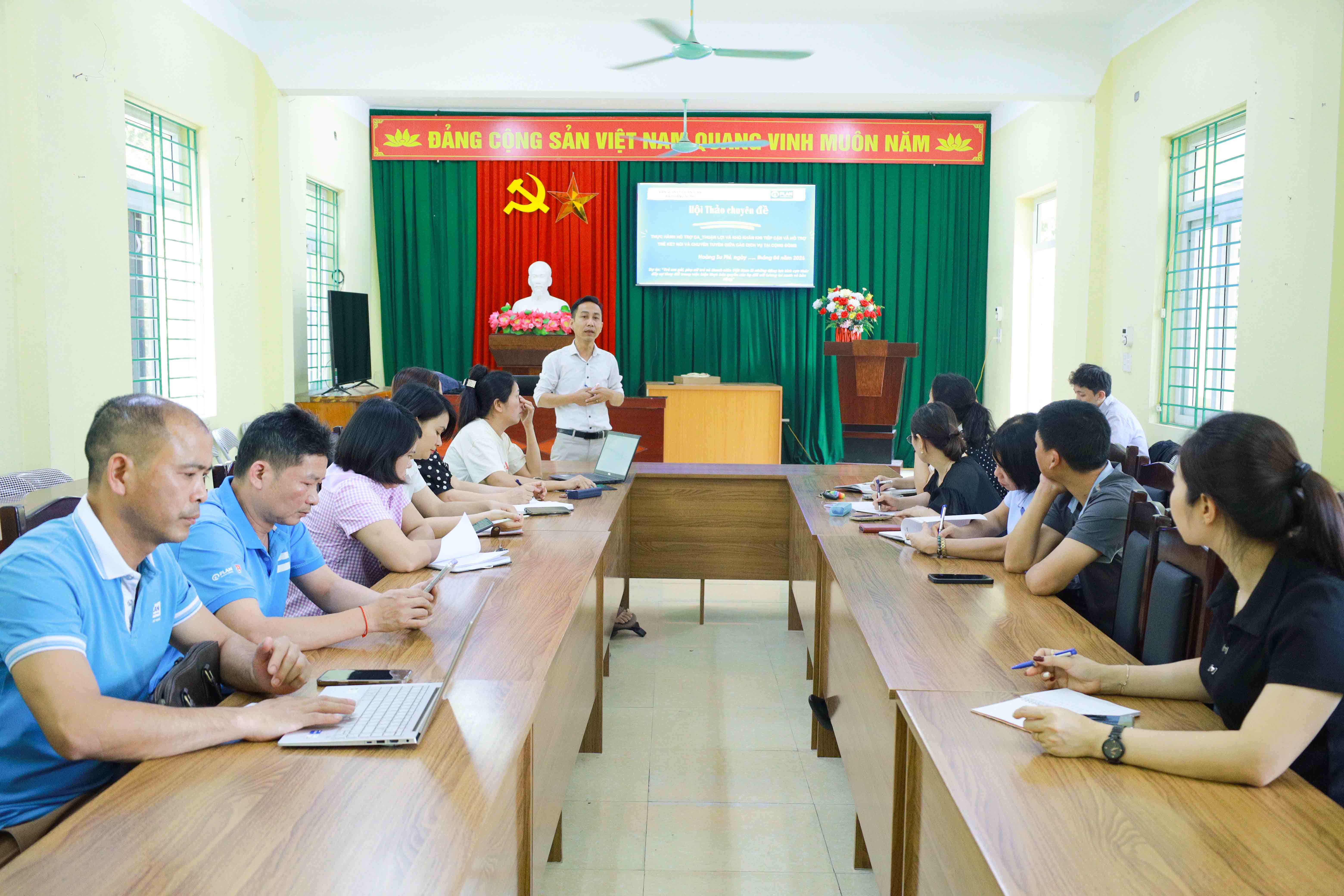 Hội thảo Chuyên đề về hỗ trợ trẻ em